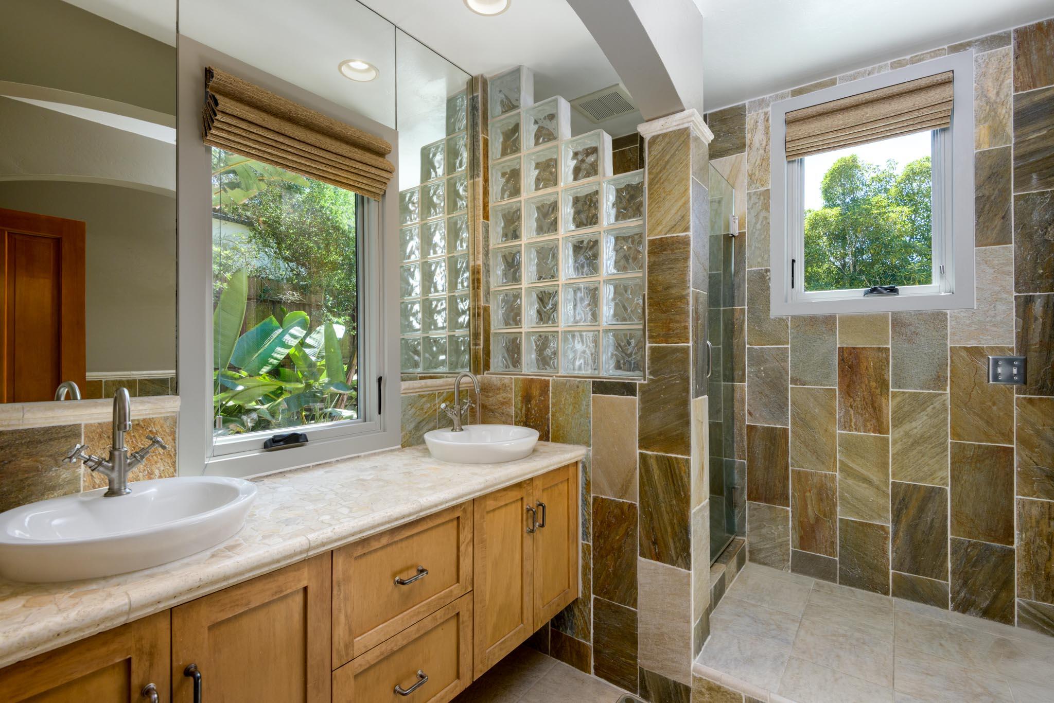 Santa Barbara, California 93101, United States, 4 Bedrooms Bedrooms, ,3 BathroomsBathrooms,Residential,Active,185782