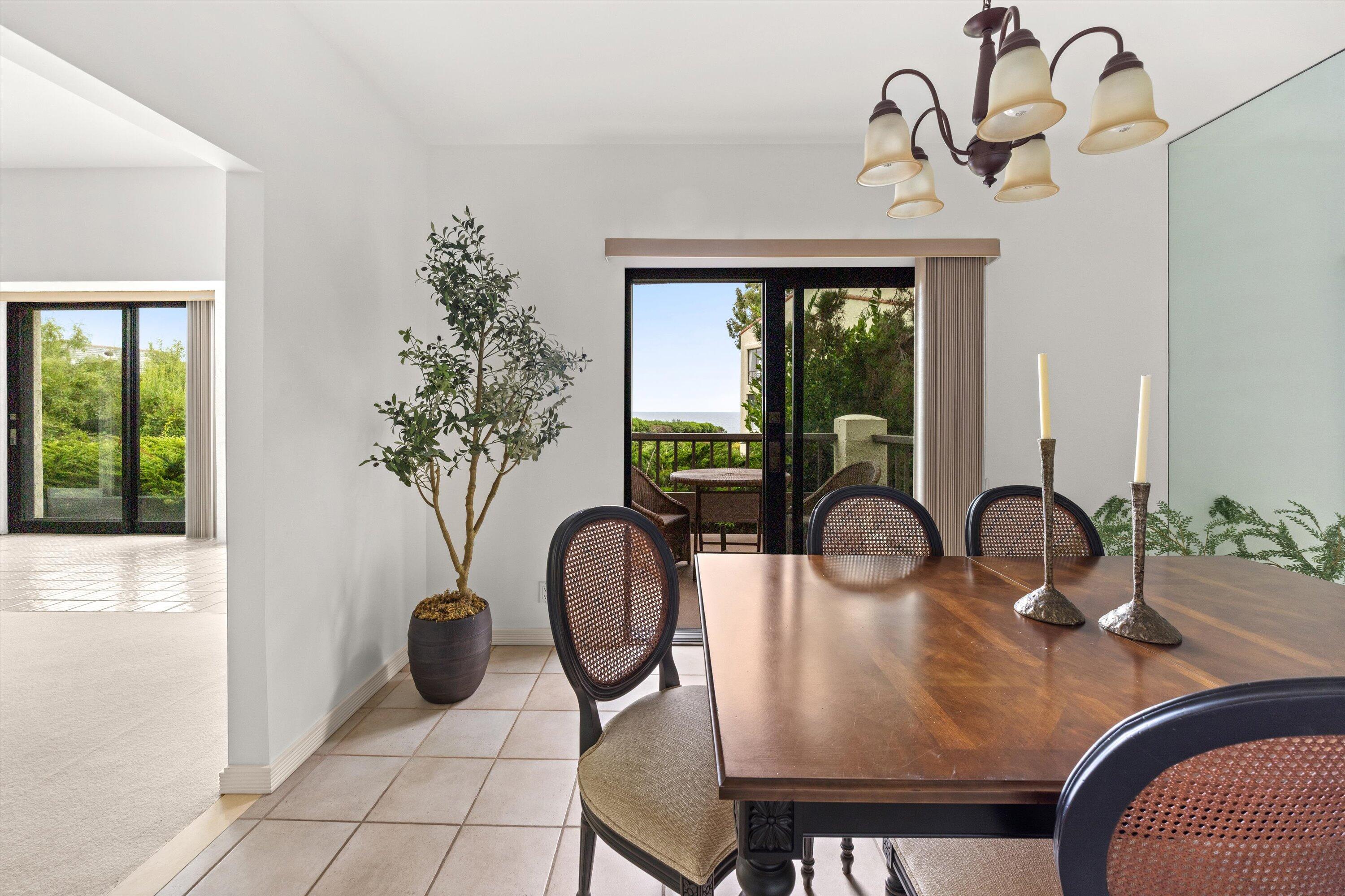 Montecito, California 93108, United States, 2 Bedrooms Bedrooms, ,2 BathroomsBathrooms,Residential,Active,194203