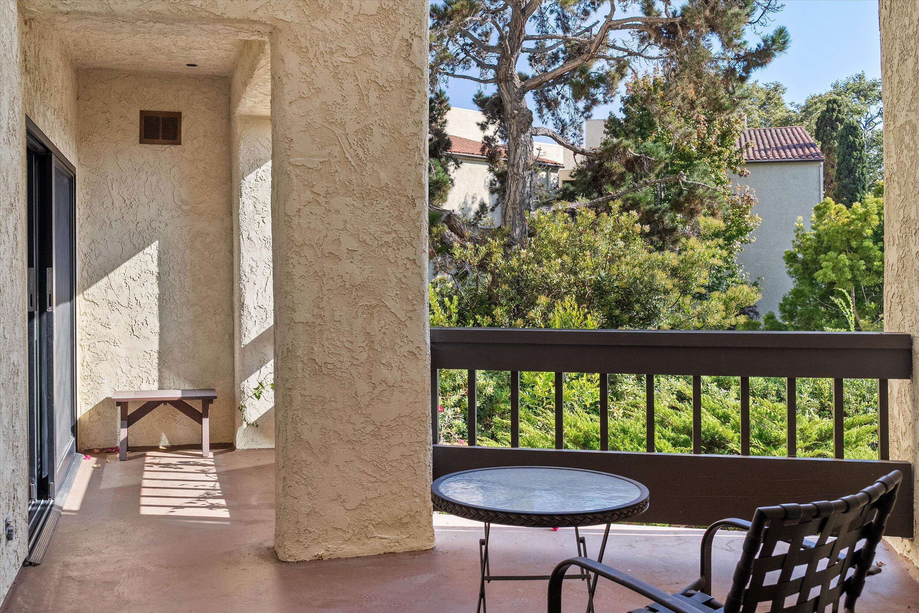 Montecito, California 93108, United States, 2 Bedrooms Bedrooms, ,2 BathroomsBathrooms,Residential,Active,194203