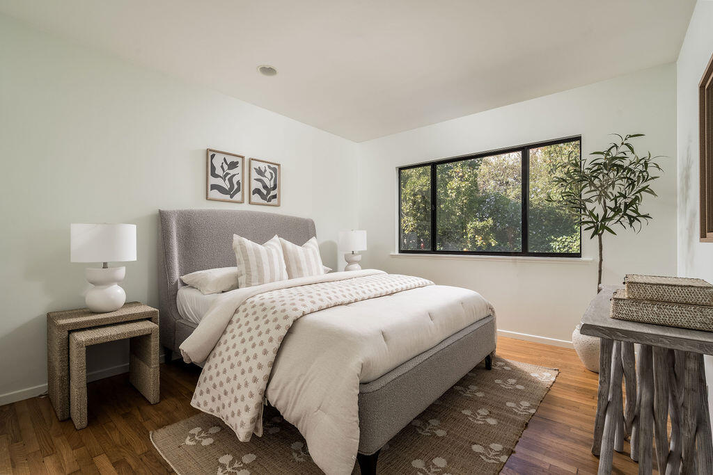 Santa Barbara, California 93109, United States, 4 Bedrooms Bedrooms, ,2 BathroomsBathrooms,Residential,Active,229626