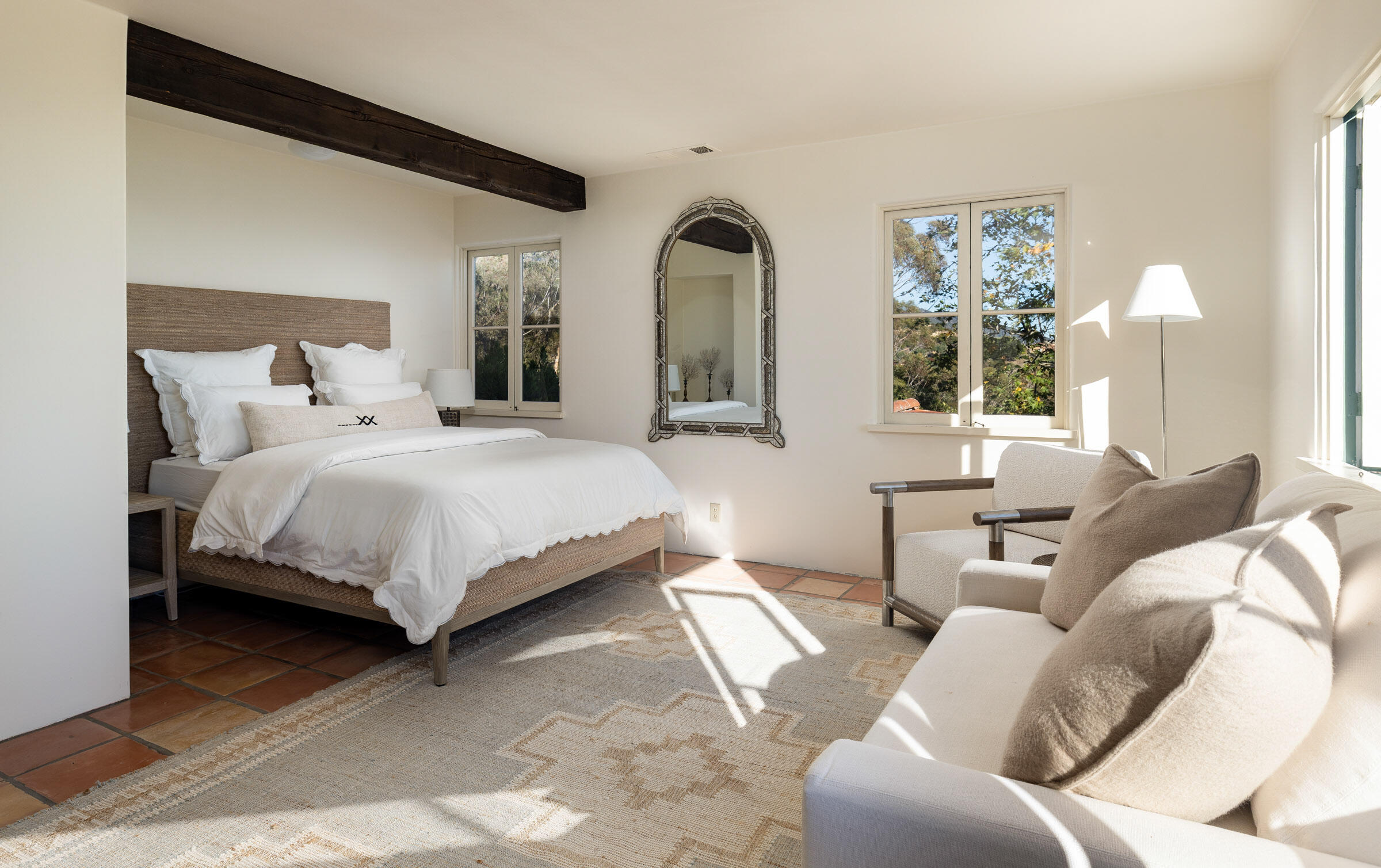 Santa Barbara, California 93108, United States, 3 Bedrooms Bedrooms, ,4 BathroomsBathrooms,Residential,Pending,230939