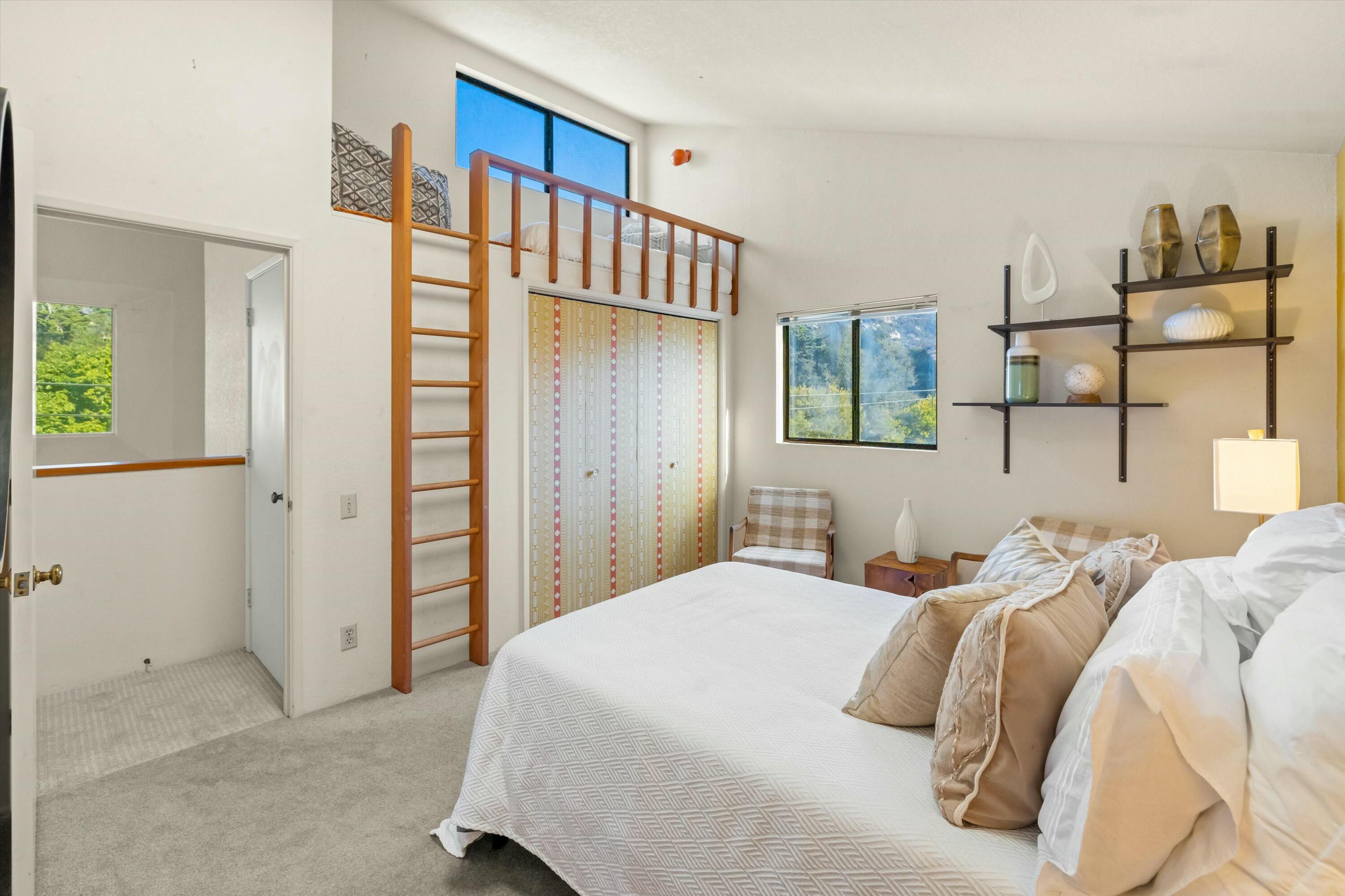 Carpinteria, California 93013, United States, 3 Bedrooms Bedrooms, ,3 BathroomsBathrooms,Residential,Pending,44558