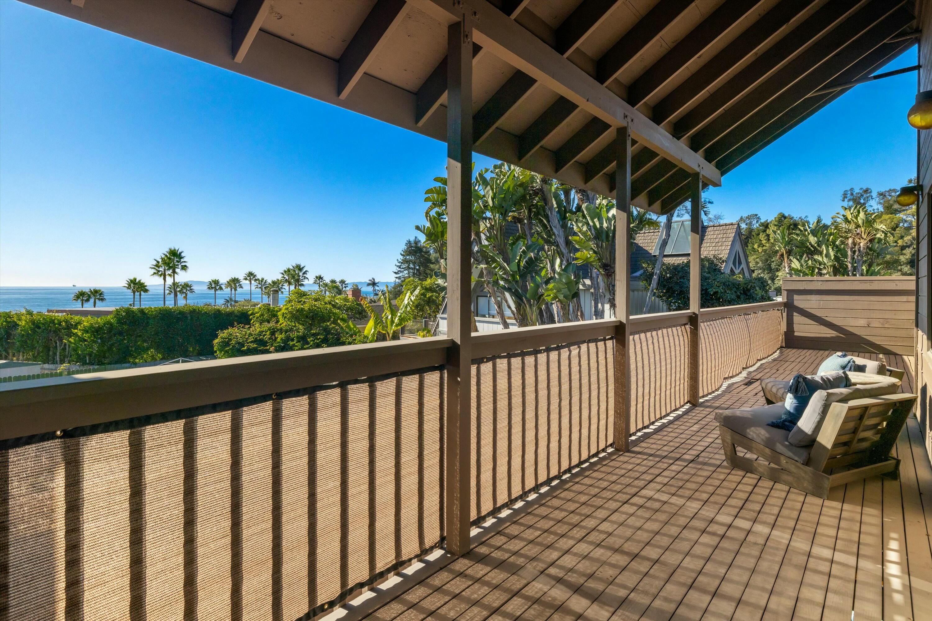 Carpinteria, California 93013, United States, 3 Bedrooms Bedrooms, ,3 BathroomsBathrooms,Residential,Pending,44558