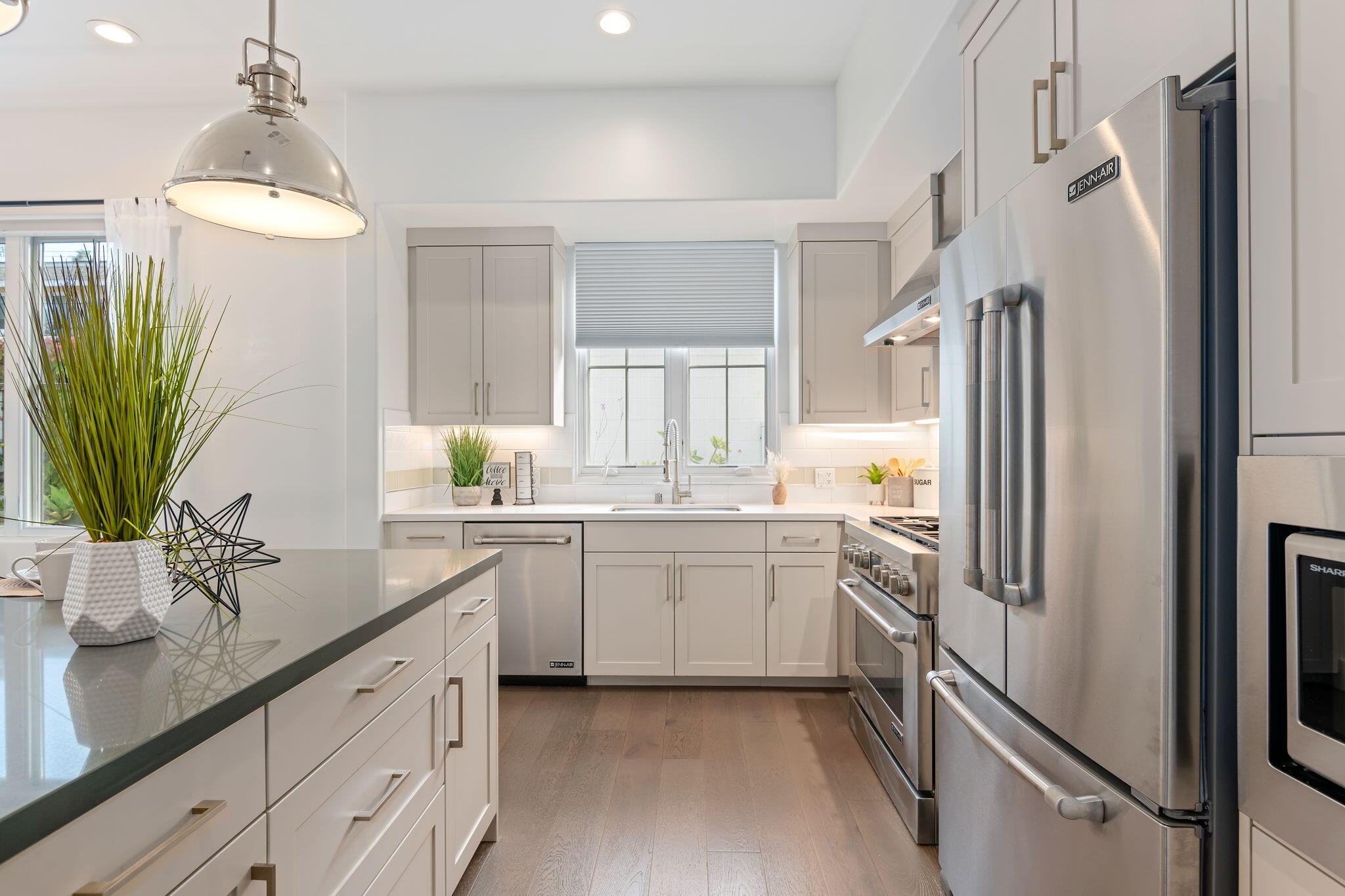 3728 State Street 136