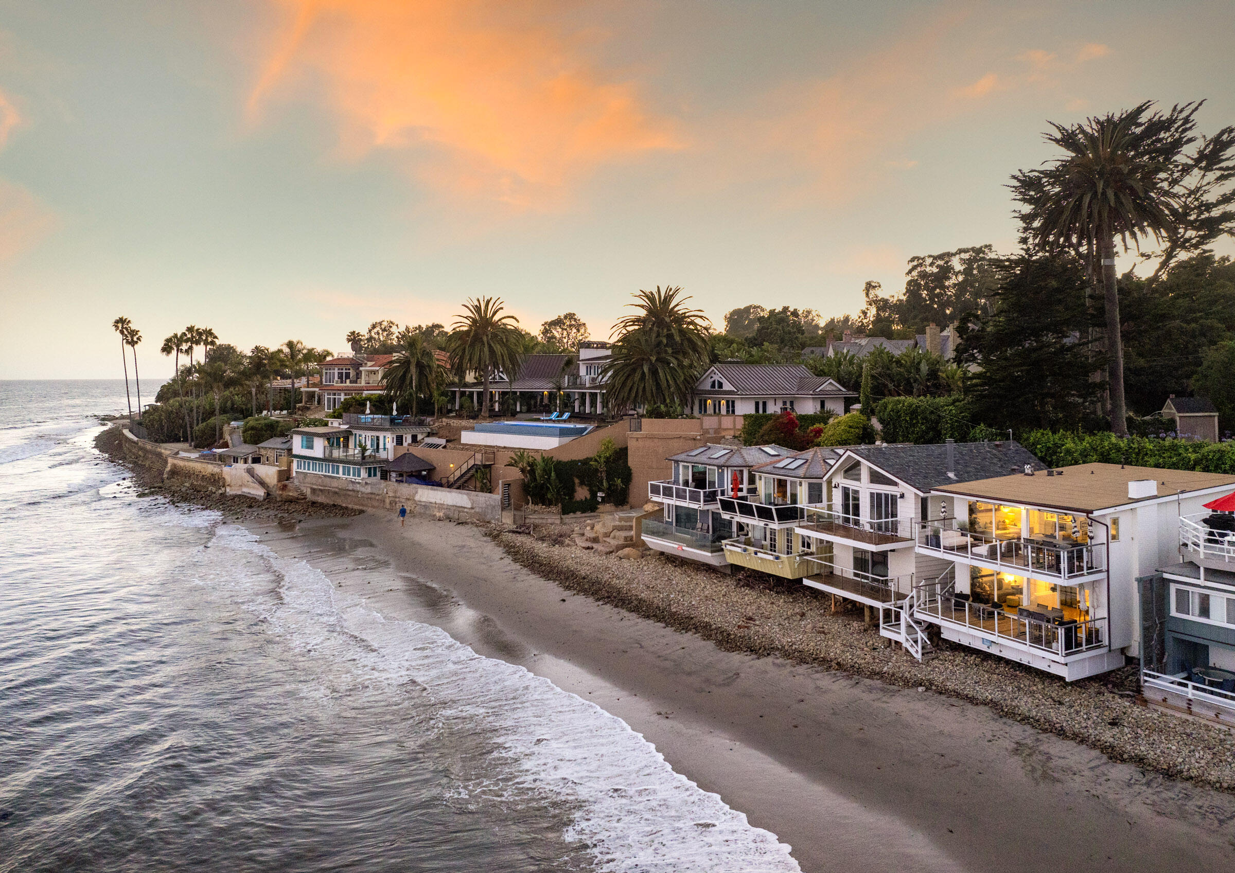 Santa Barbara, California 93108, United States, 2 Bedrooms Bedrooms, ,4 BathroomsBathrooms,Residential,Active,15980