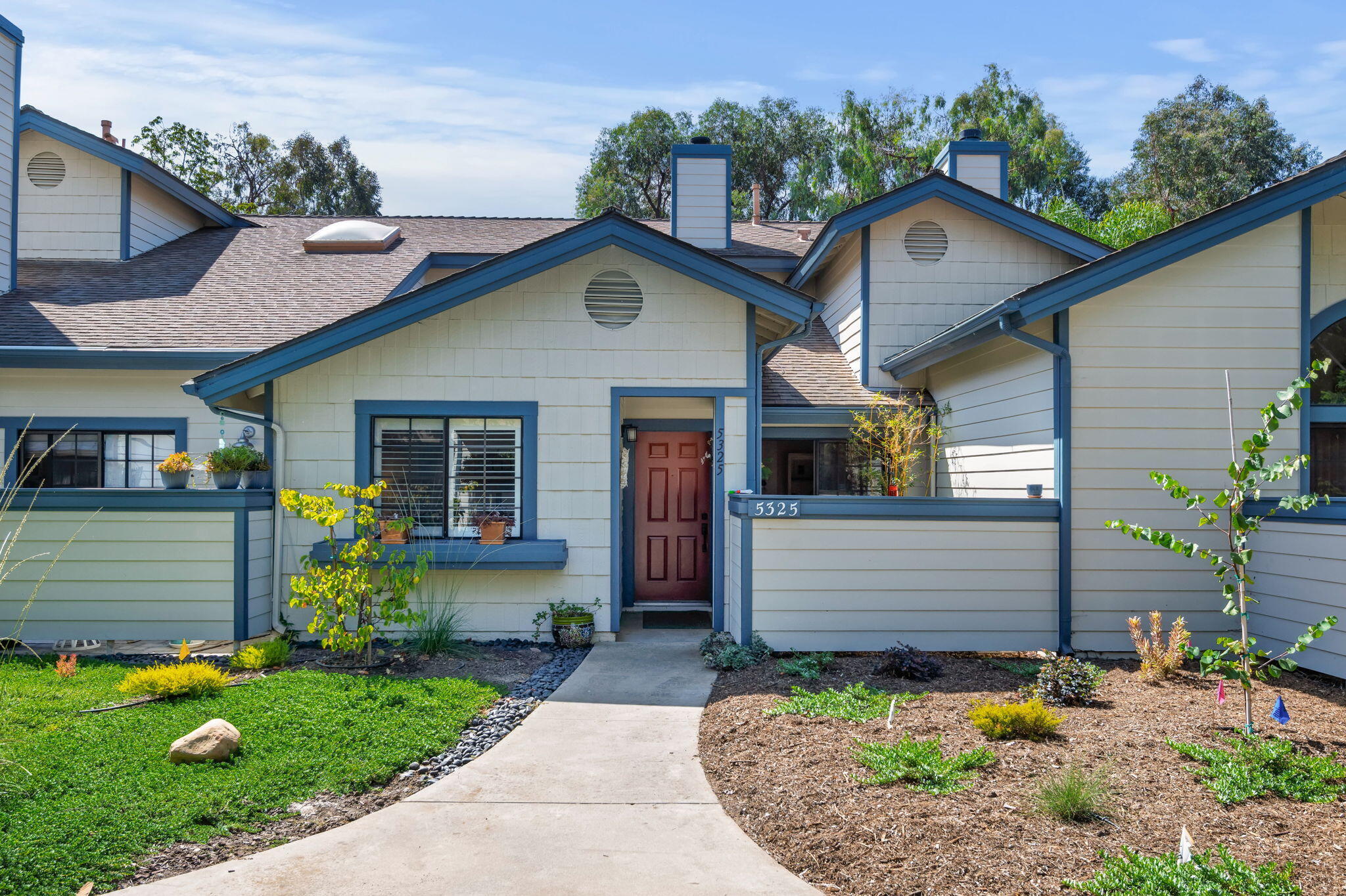 Santa Barbara, California 93111, United States, 3 Bedrooms Bedrooms, ,2 BathroomsBathrooms,Residential,Active,205593