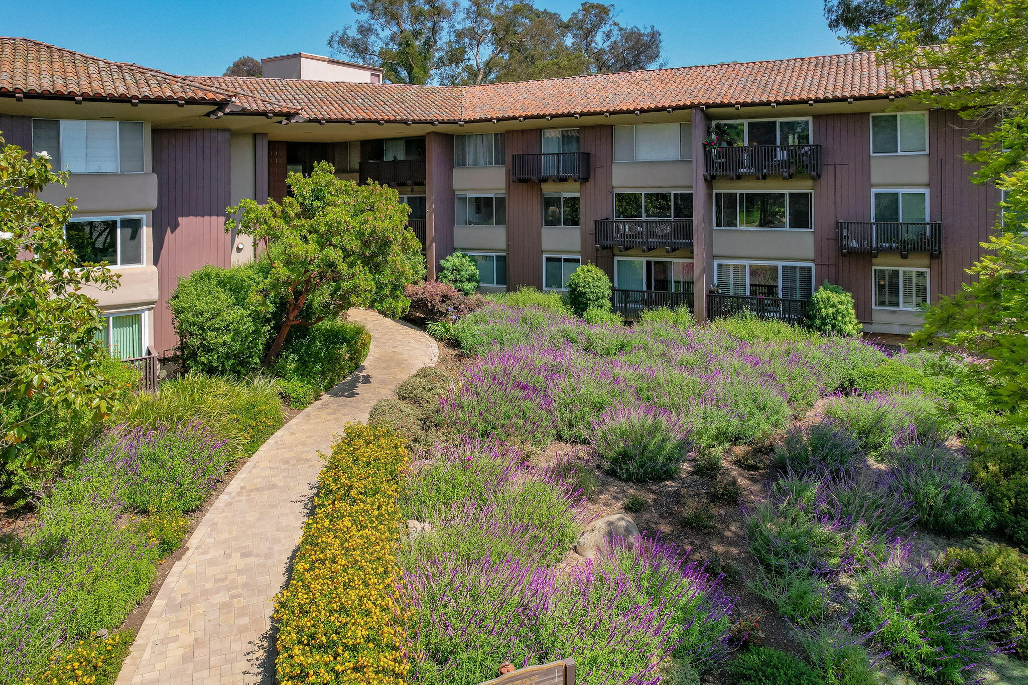 2727 Miradero Drive 301