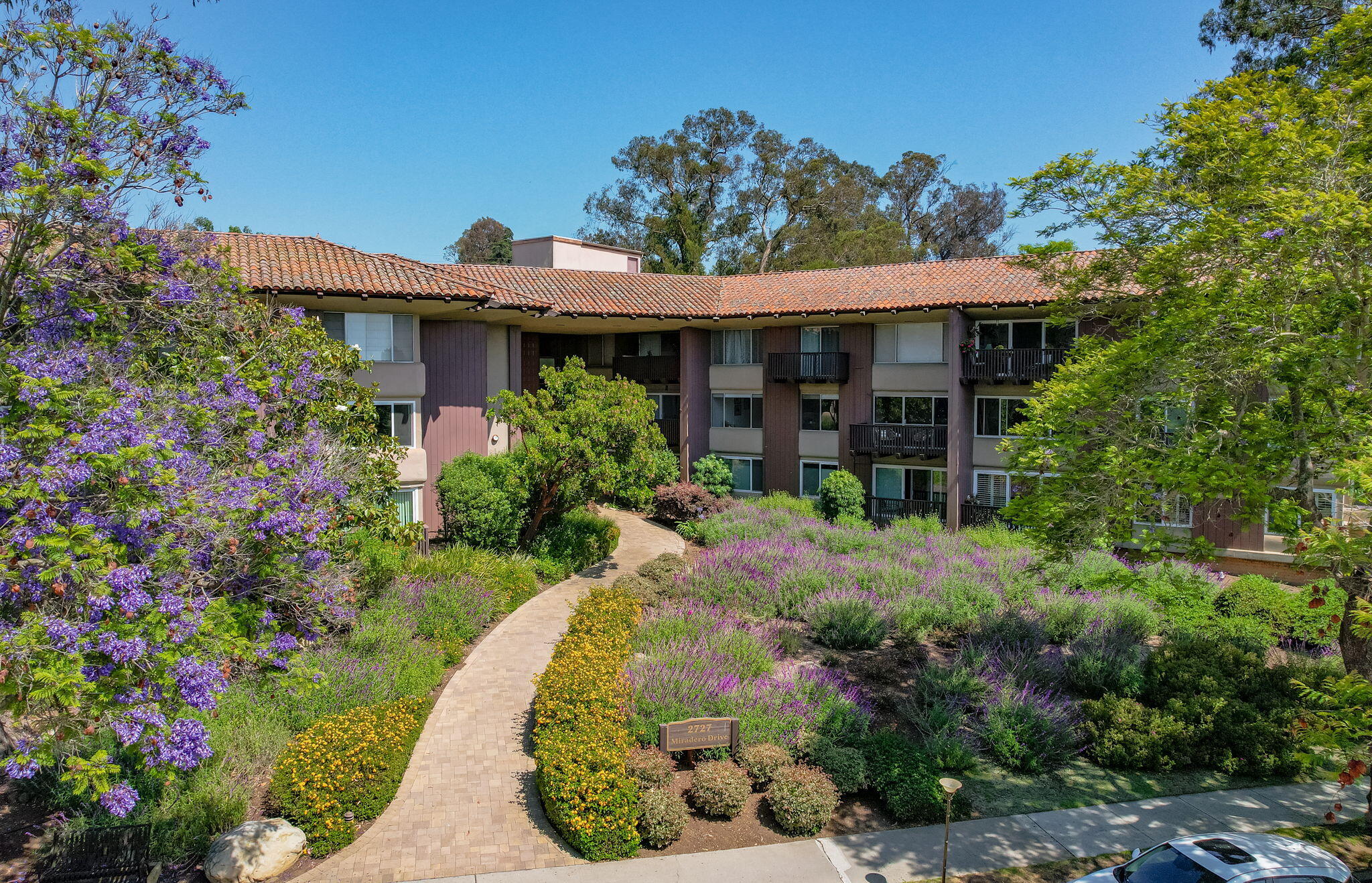 2727 Miradero Drive 301