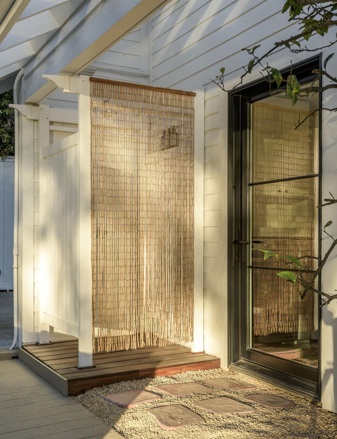 Summerland, California 93067, United States, 2 Bedrooms Bedrooms, ,3 BathroomsBathrooms,Residential,Active,19602