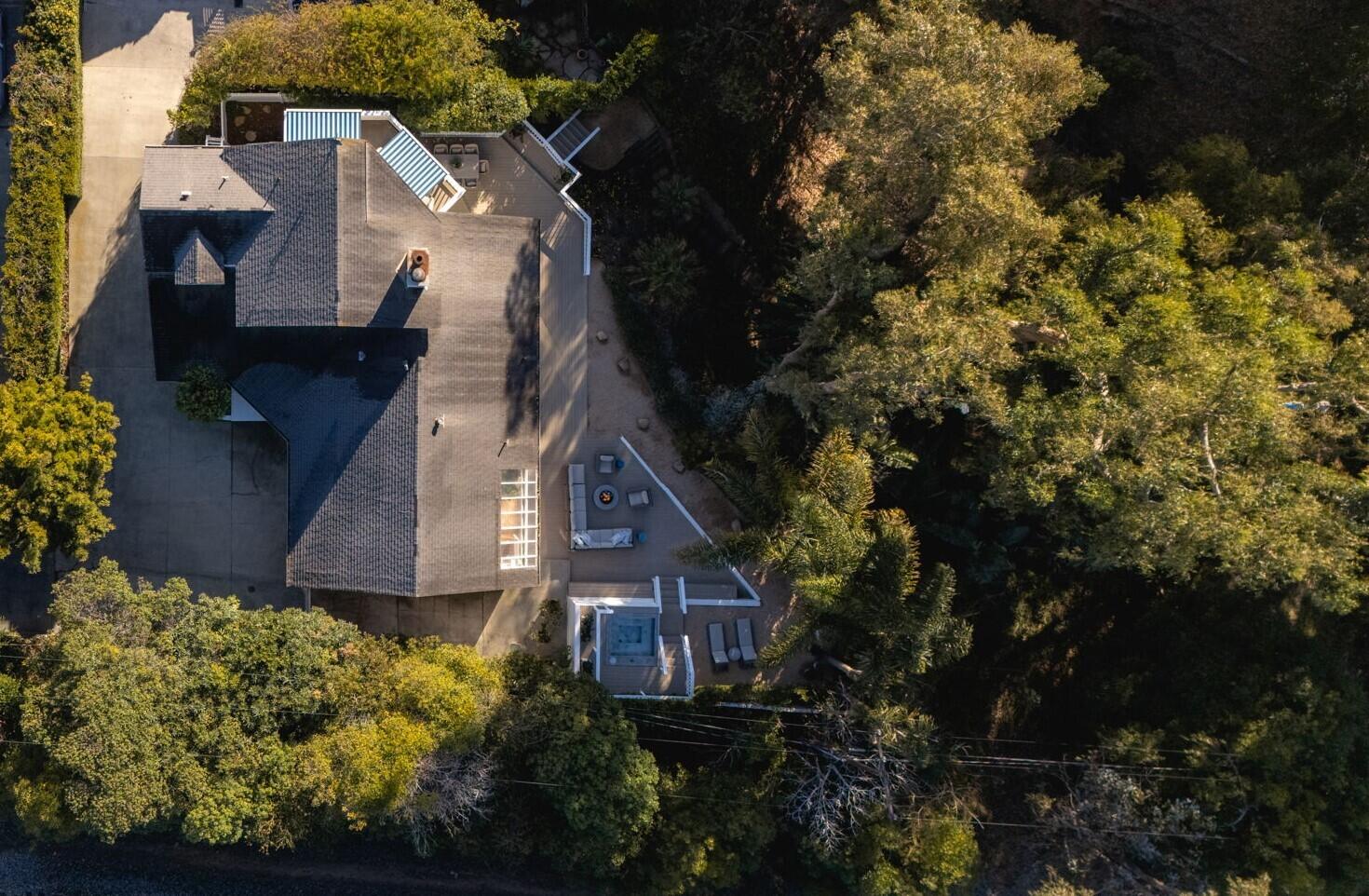 Summerland, California 93067, United States, 2 Bedrooms Bedrooms, ,3 BathroomsBathrooms,Residential,Active,19602