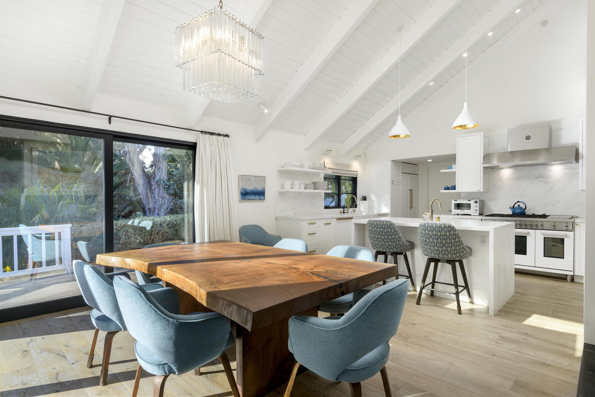 Summerland, California 93067, United States, 2 Bedrooms Bedrooms, ,3 BathroomsBathrooms,Residential,Active,19602