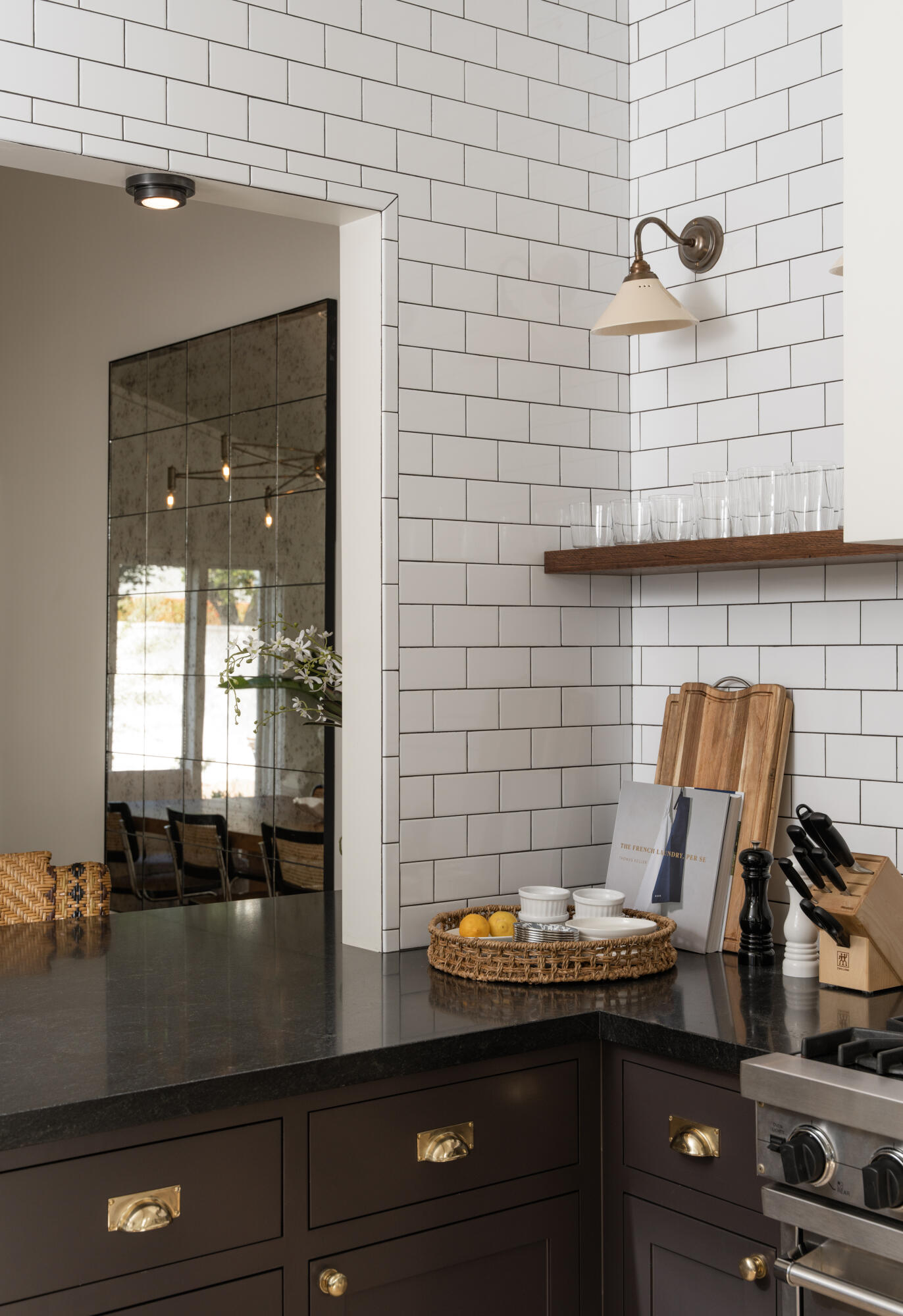 Montecito, California 93108, United States, 3 Bedrooms Bedrooms, ,4 BathroomsBathrooms,Residential,Active,72754