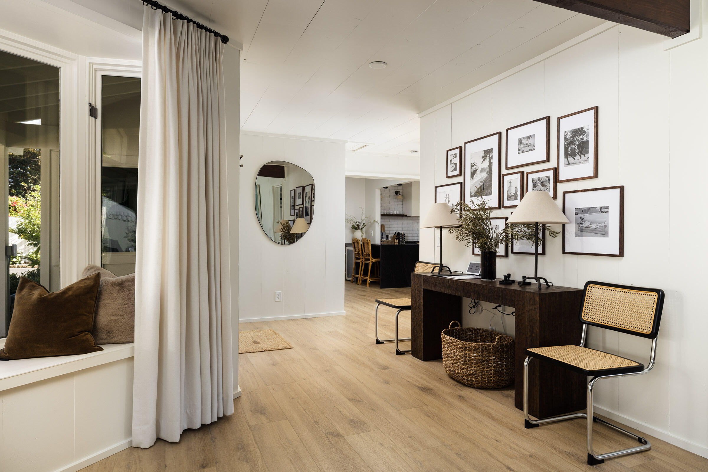 Montecito, California 93108, United States, 3 Bedrooms Bedrooms, ,4 BathroomsBathrooms,Residential,Active,72754