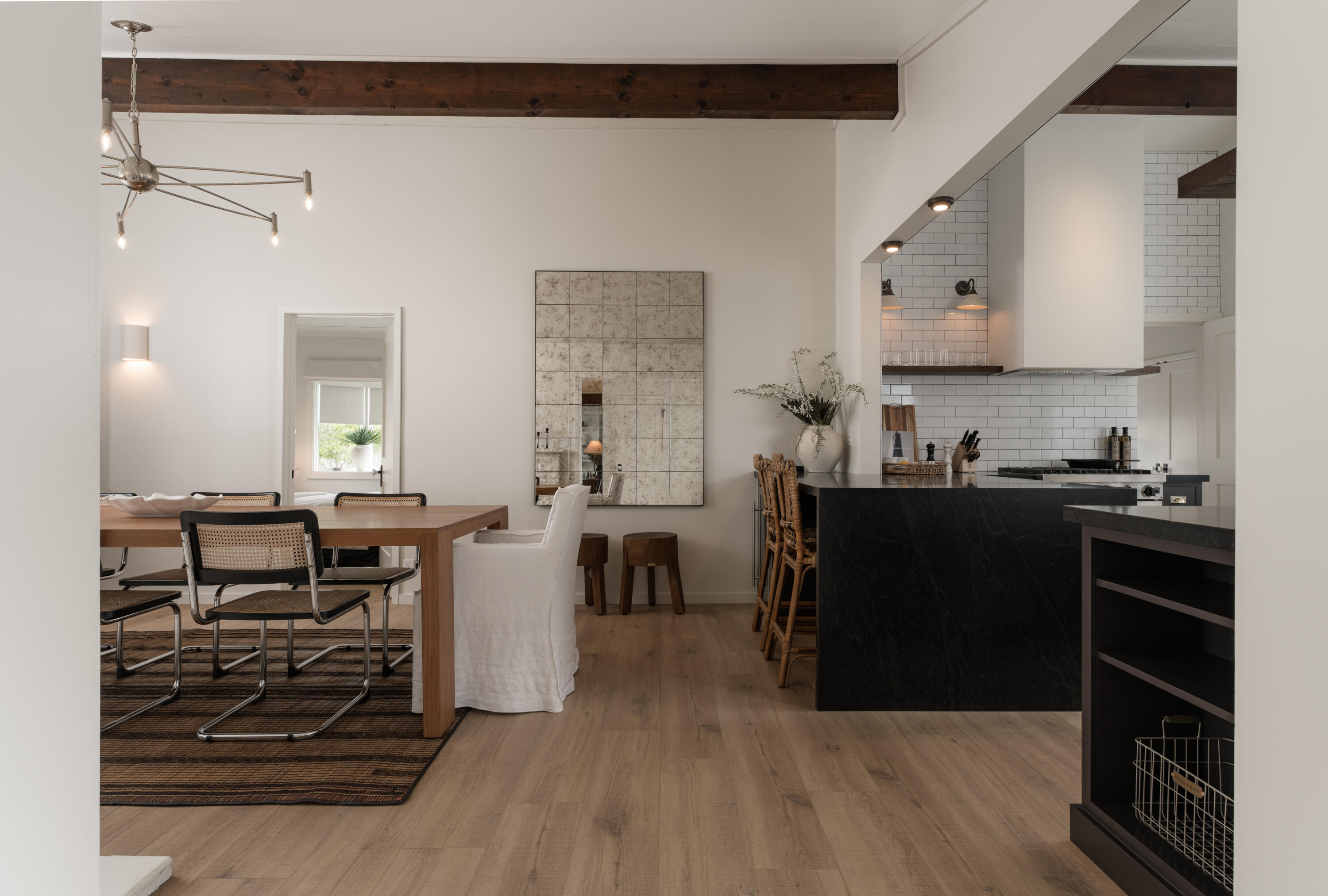 Montecito, California 93108, United States, 3 Bedrooms Bedrooms, ,4 BathroomsBathrooms,Residential,Active,72754