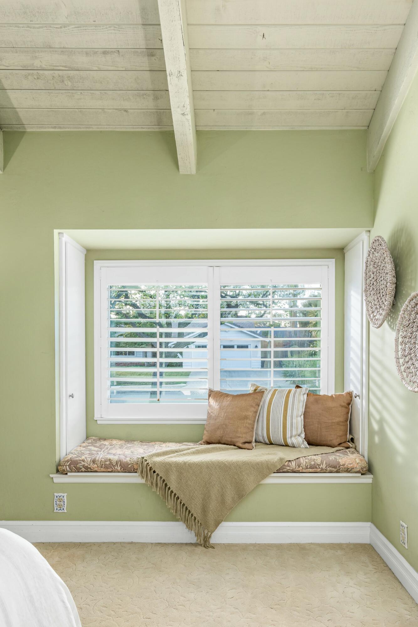 Santa Barbara, California 93111, United States, 3 Bedrooms Bedrooms, ,2 BathroomsBathrooms,Residential,Pending,5524