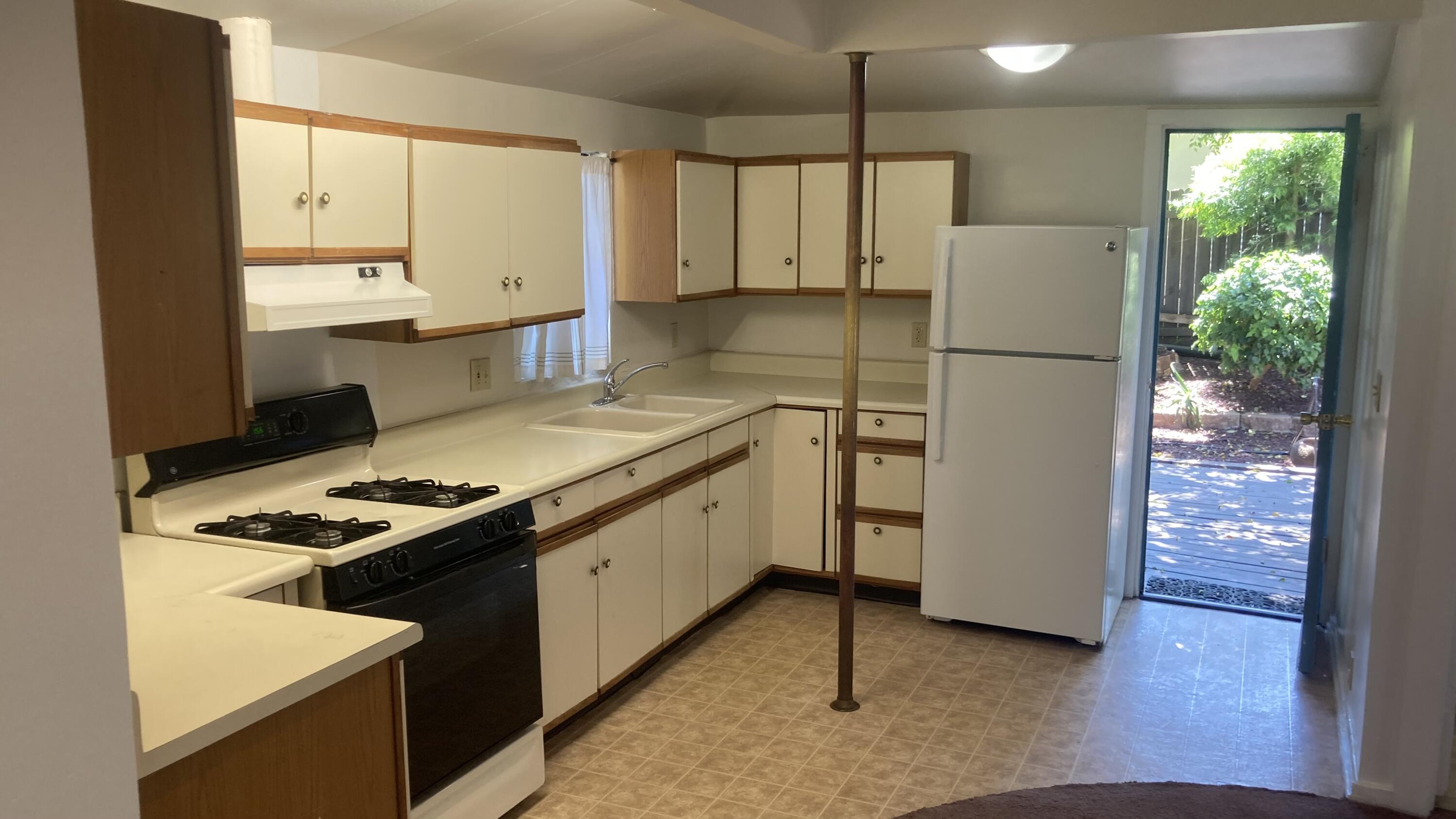 Santa Barbara, California 93110, United States, 2 Bedrooms Bedrooms, ,1 BathroomBathrooms,Residential,Active,82659