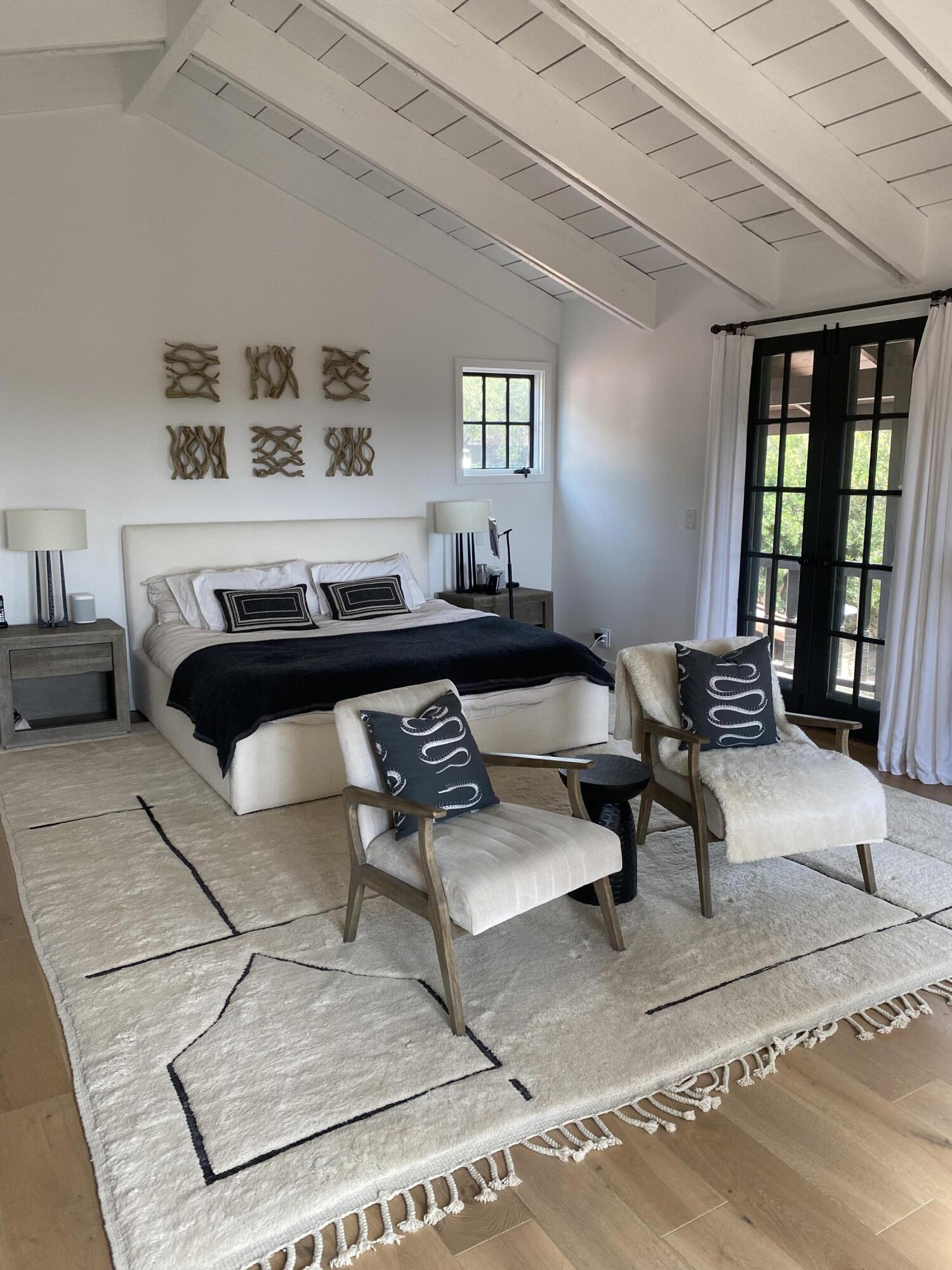 Montecito, California 93108, United States, 4 Bedrooms Bedrooms, ,4 BathroomsBathrooms,Residential,Active,201843