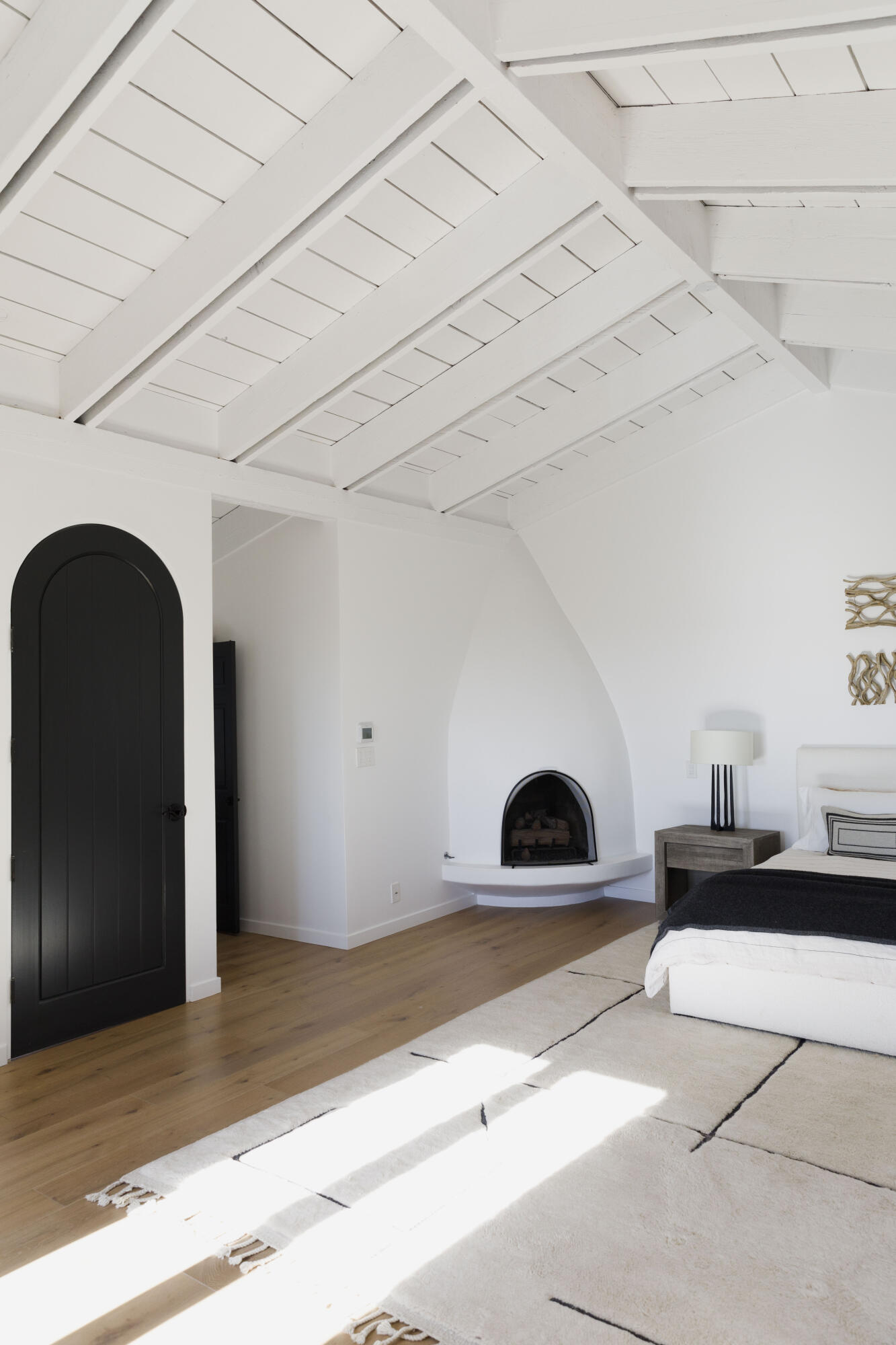 Montecito, California 93108, United States, 4 Bedrooms Bedrooms, ,4 BathroomsBathrooms,Residential,Active,201843