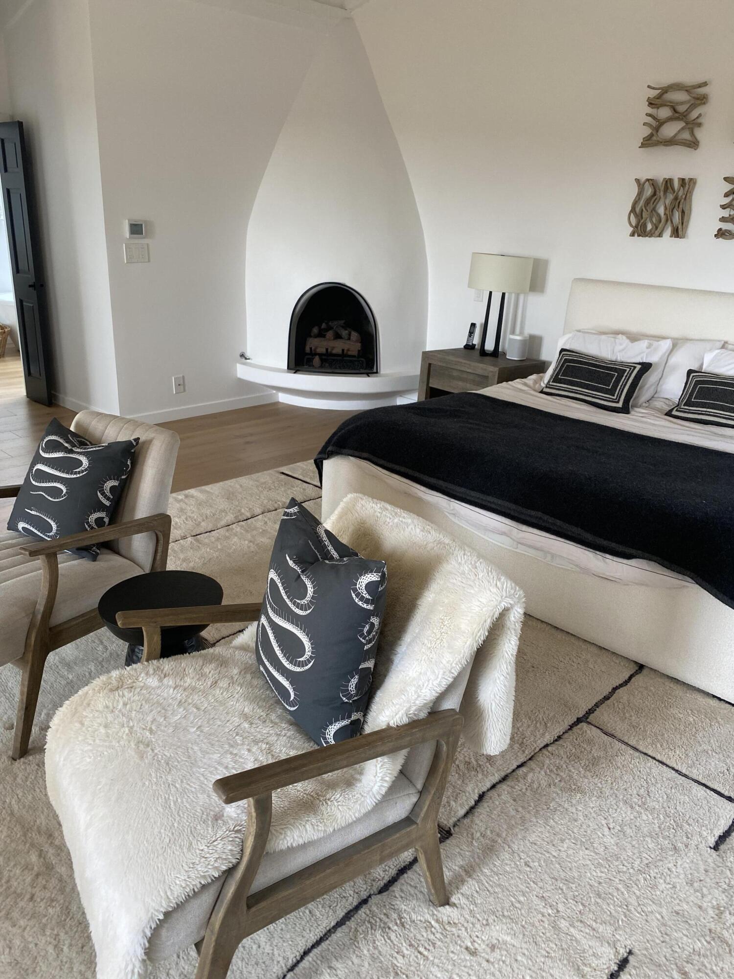 Montecito, California 93108, United States, 4 Bedrooms Bedrooms, ,4 BathroomsBathrooms,Residential,Active,201843