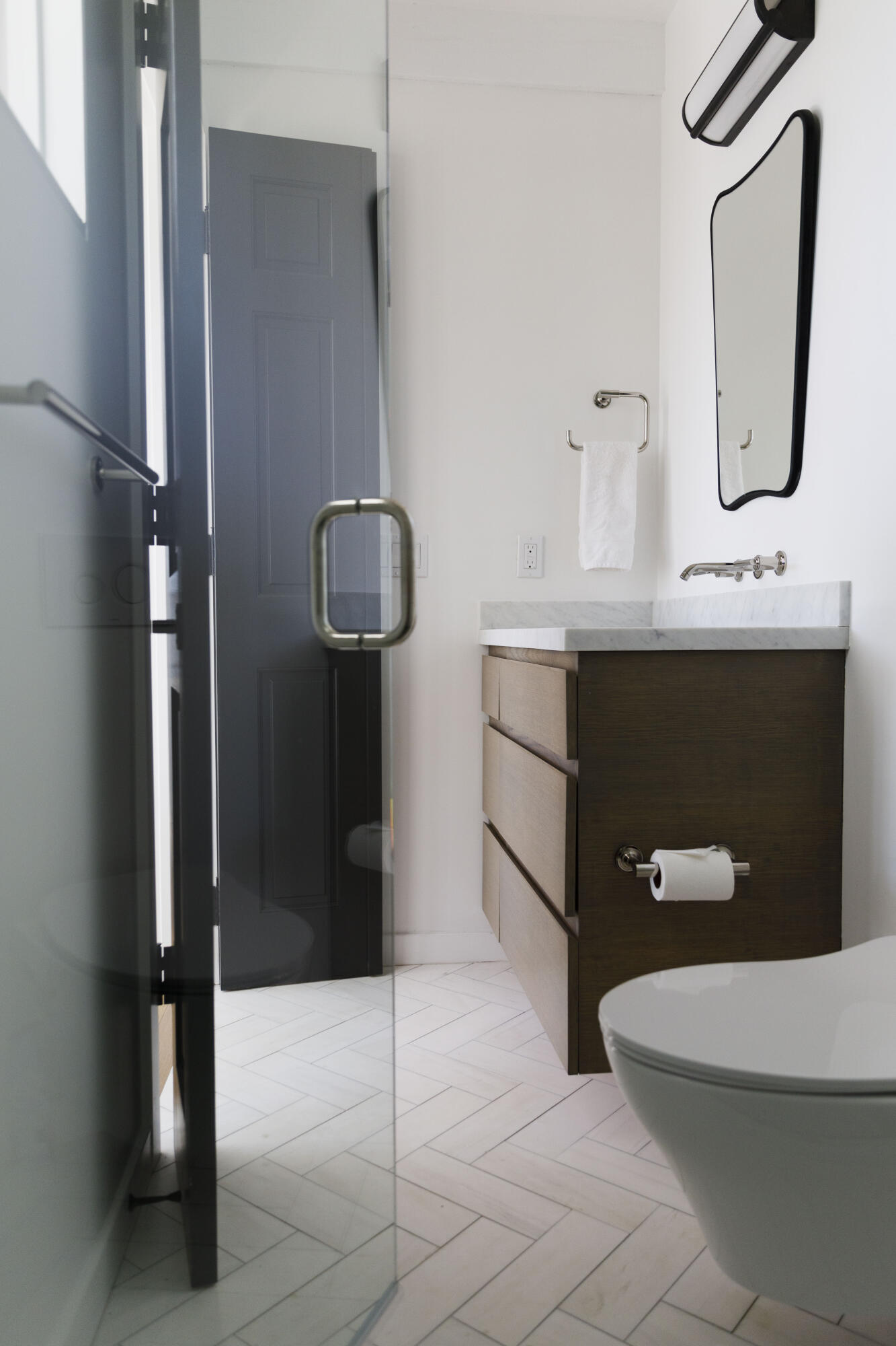 Montecito, California 93108, United States, 4 Bedrooms Bedrooms, ,4 BathroomsBathrooms,Residential,Active,201843