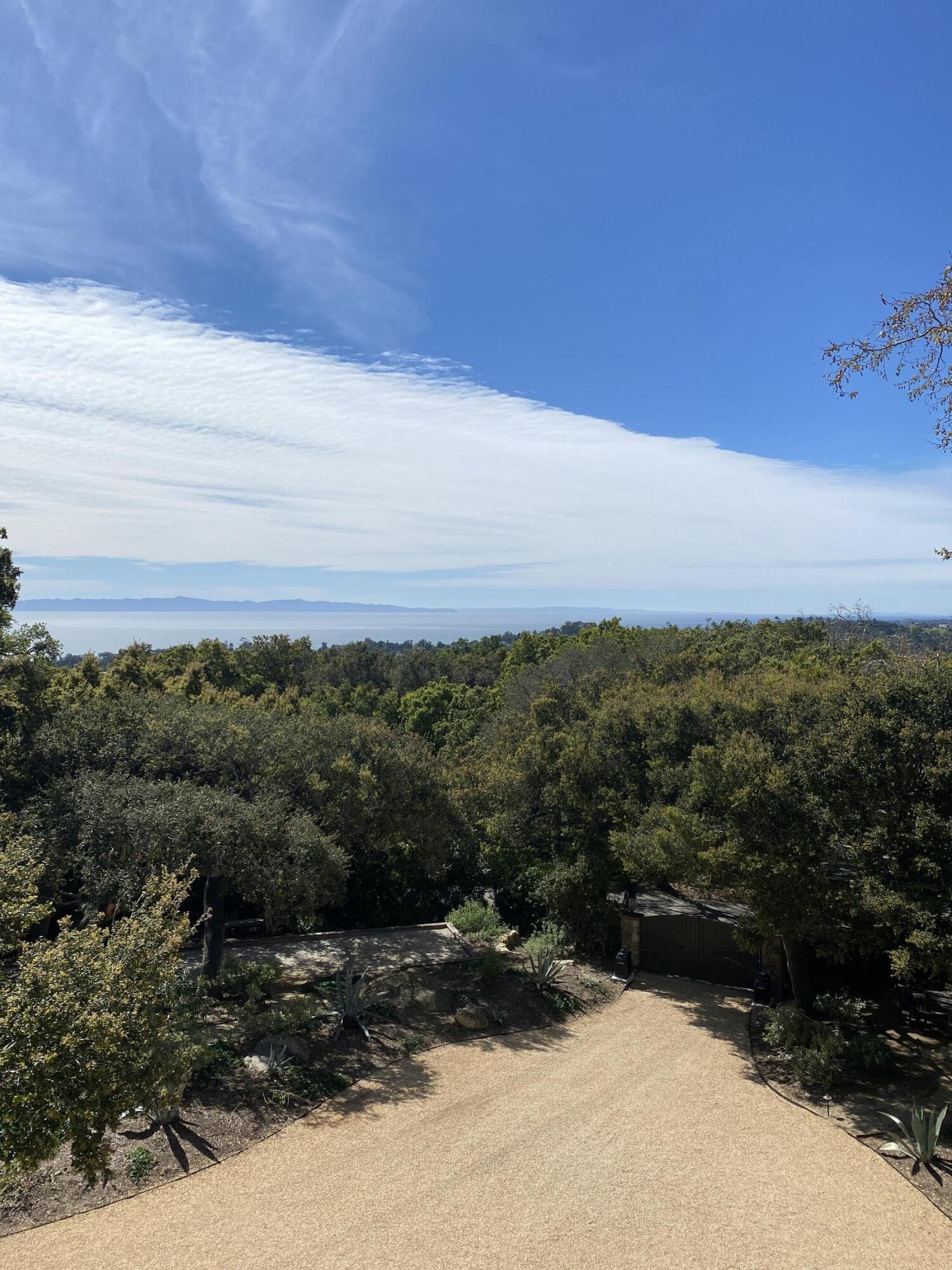 Montecito, California 93108, United States, 4 Bedrooms Bedrooms, ,4 BathroomsBathrooms,Residential,Active,201843