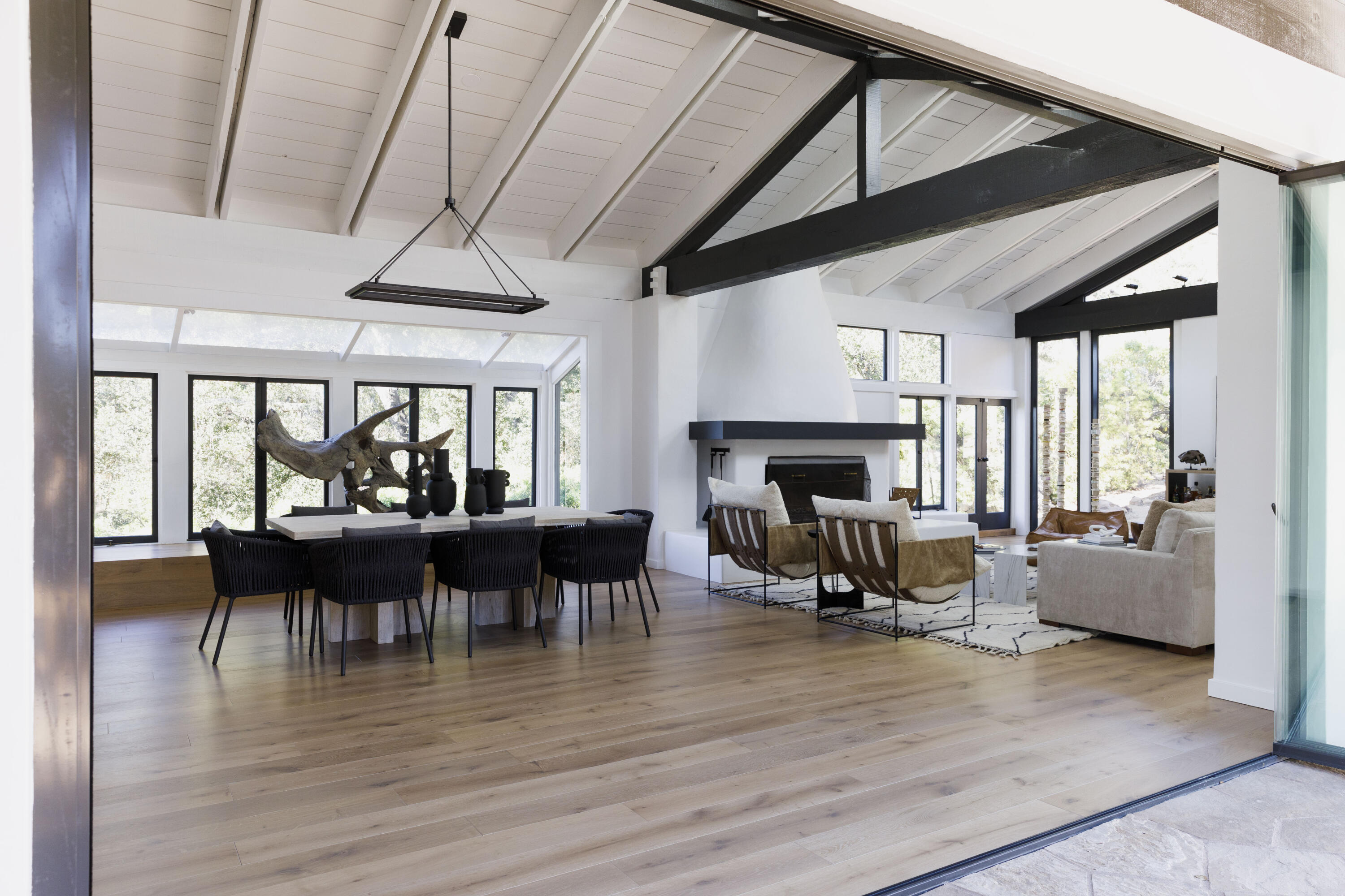 Montecito, California 93108, United States, 4 Bedrooms Bedrooms, ,4 BathroomsBathrooms,Residential,Active,201843