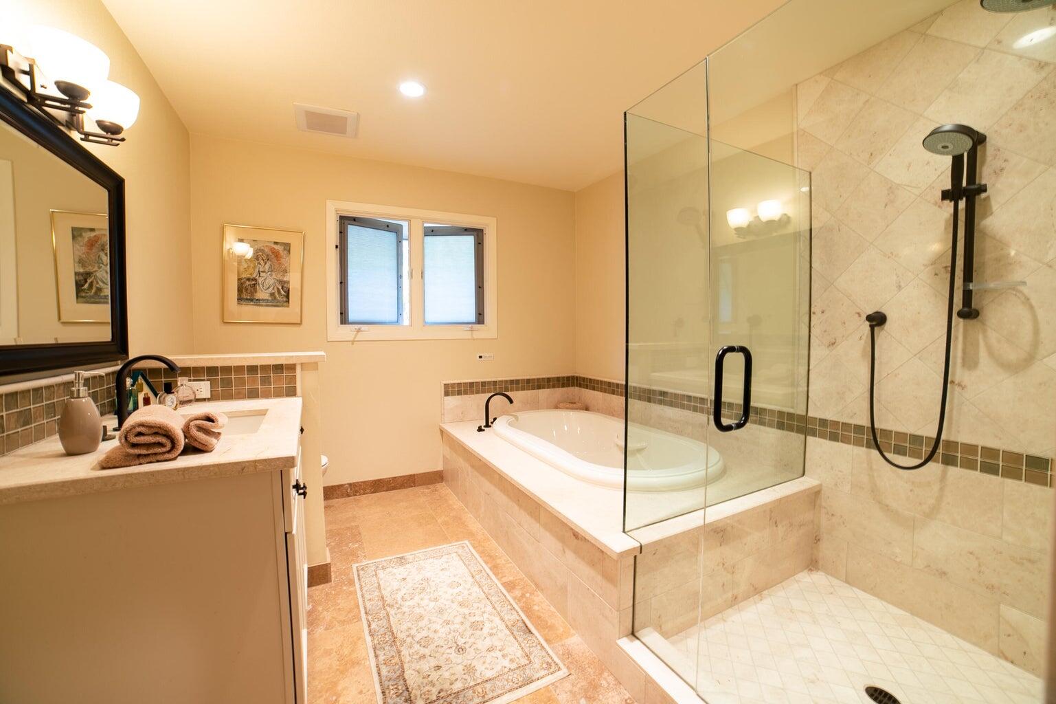 Santa Barbara, California 93105, United States, 3 Bedrooms Bedrooms, ,3 BathroomsBathrooms,Residential,Active,9724