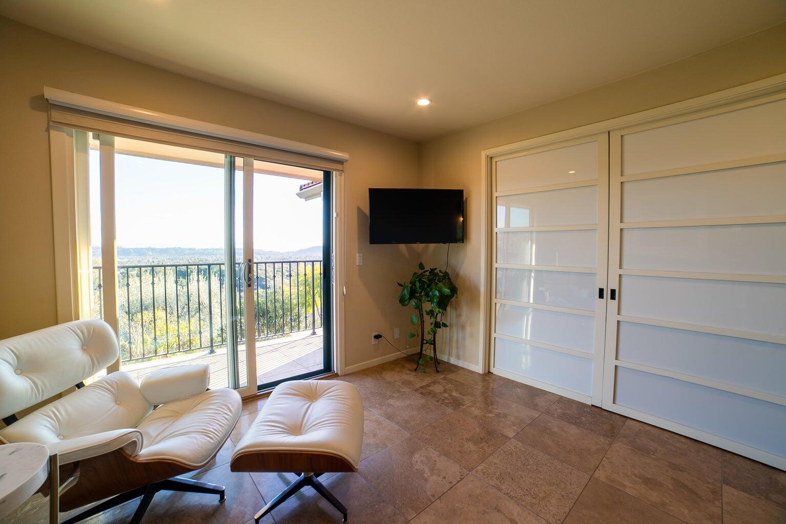 Santa Barbara, California 93105, United States, 3 Bedrooms Bedrooms, ,3 BathroomsBathrooms,Residential,Active,9724
