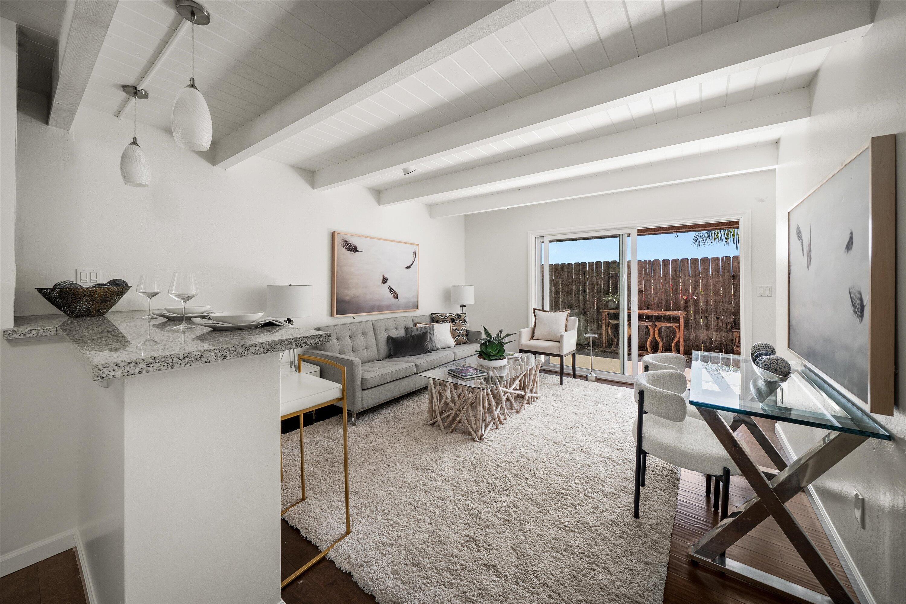 Santa Barbara, California 93109, United States, 2 Bedrooms Bedrooms, ,2 BathroomsBathrooms,Residential,Pending,198716