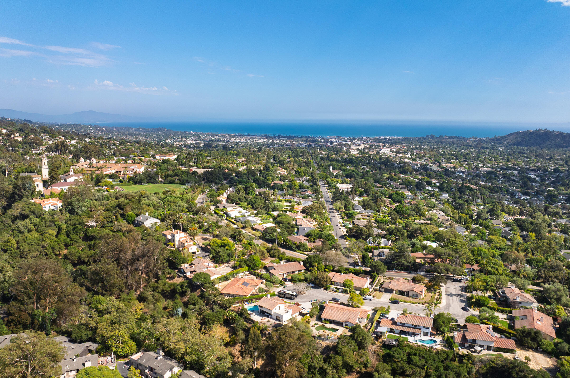 Santa Barbara, California 93105, United States, 4 Bedrooms Bedrooms, ,2 BathroomsBathrooms,Residential,Pending,199794