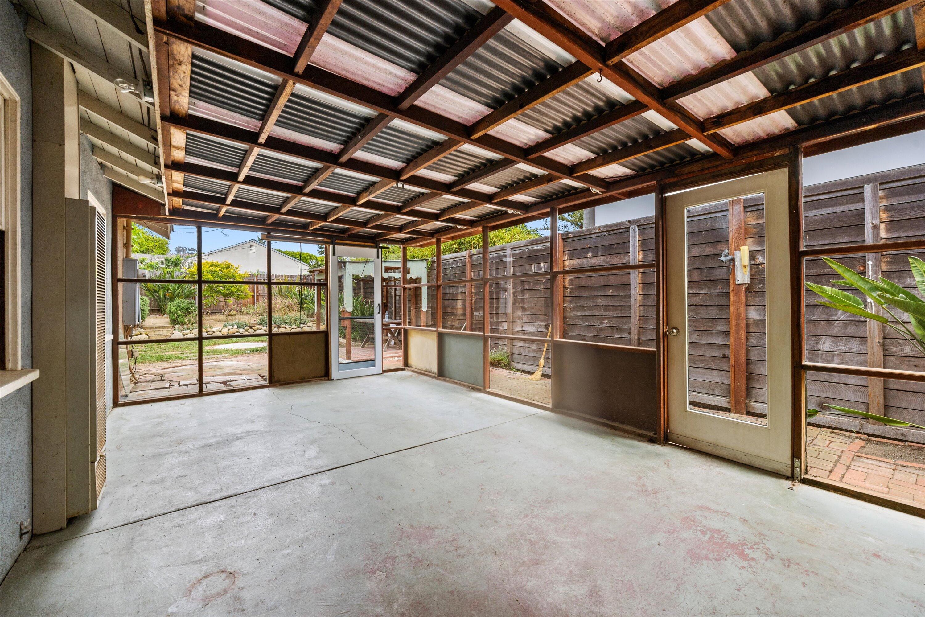 Santa Barbara, California 93109, United States, 3 Bedrooms Bedrooms, ,1 BathroomBathrooms,Residential,Active,155318