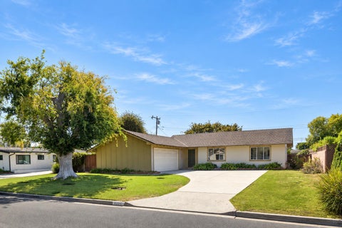 Photo of 6125 Coloma Drive, GOLETA, CA 93117 (MLS # 26-3163)