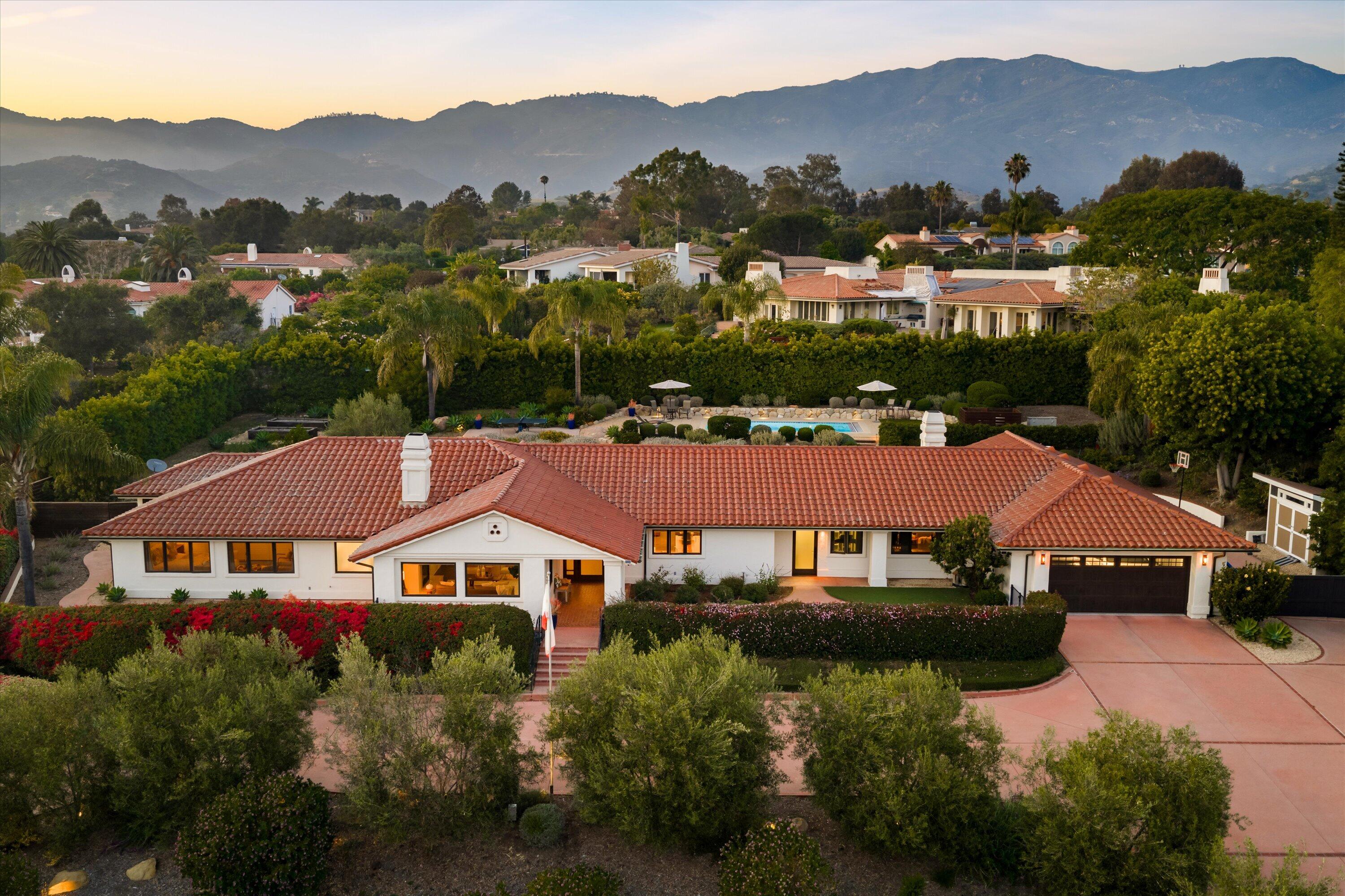 951 Via Los Padres