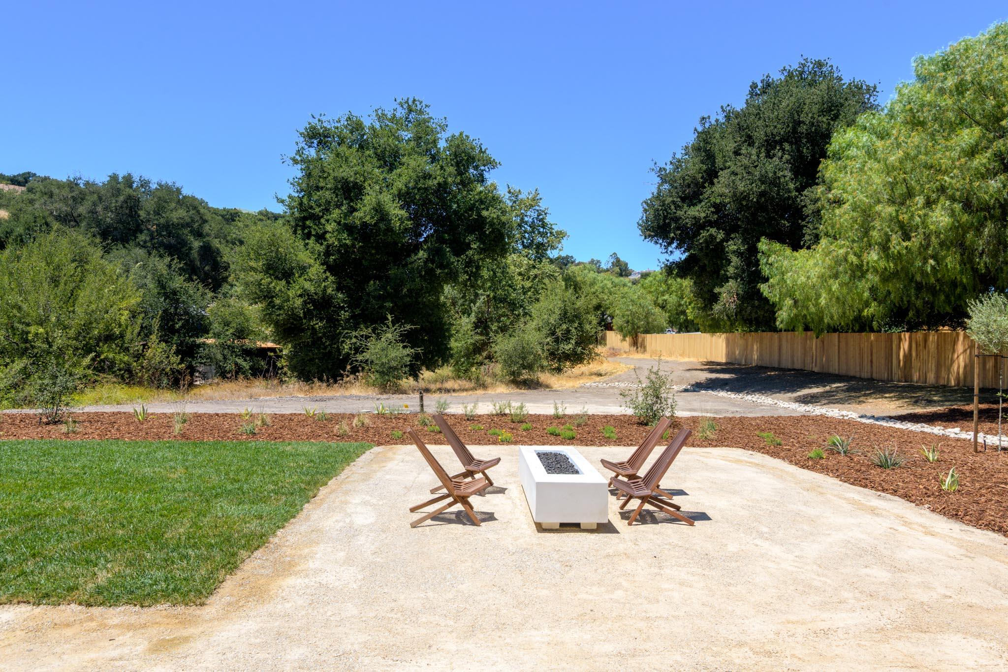 Los Olivos, California 93441, United States, 4 Bedrooms Bedrooms, ,4 BathroomsBathrooms,Residential,Active,182768