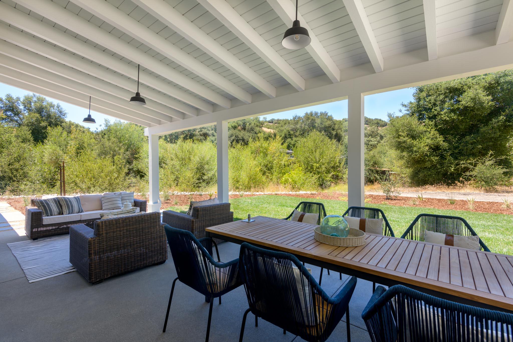 Los Olivos, California 93441, United States, 4 Bedrooms Bedrooms, ,4 BathroomsBathrooms,Residential,Active,182768