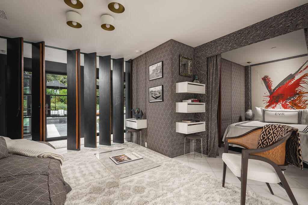 Montecito, California 93108, United States, 4 Bedrooms Bedrooms, ,6 BathroomsBathrooms,Residential,Active,199426