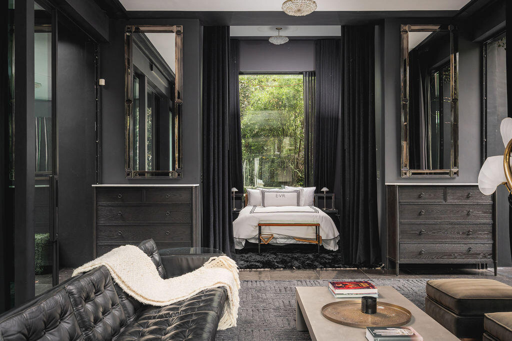 Montecito, California 93108, United States, 4 Bedrooms Bedrooms, ,6 BathroomsBathrooms,Residential,Active,199426