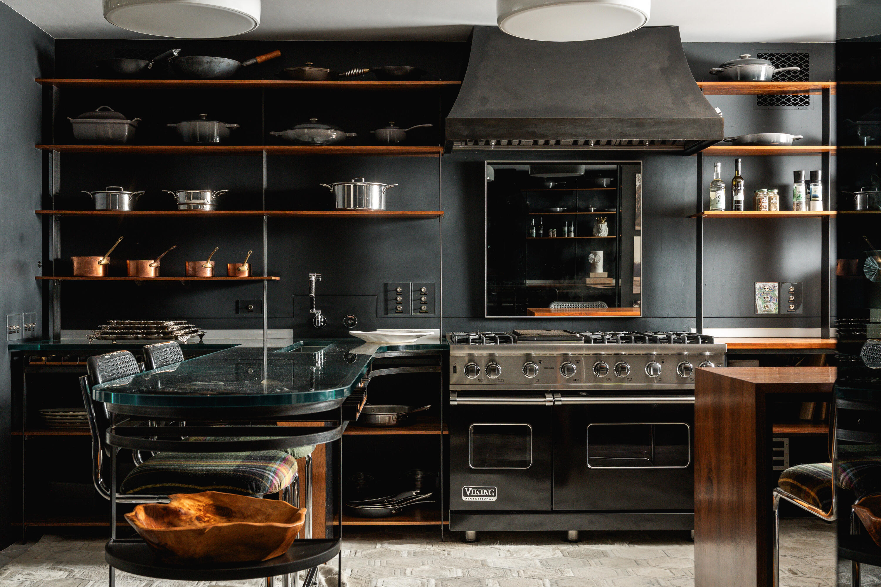 Montecito, California 93108, United States, 4 Bedrooms Bedrooms, ,6 BathroomsBathrooms,Residential,Active,199426