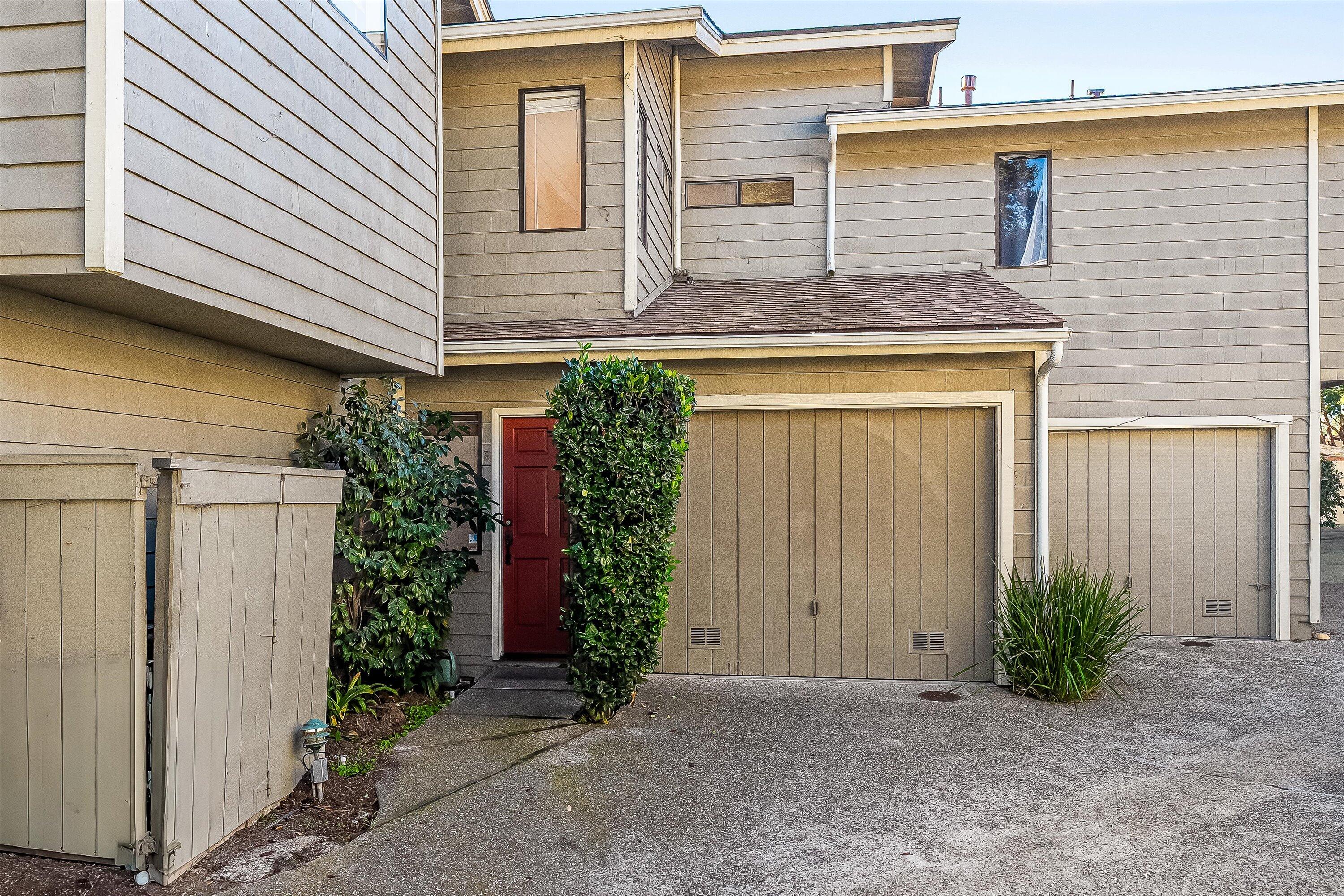 Santa Barbara, California 93101, United States, 1 Bedroom Bedrooms, ,1 BathroomBathrooms,Residential,Active,242445