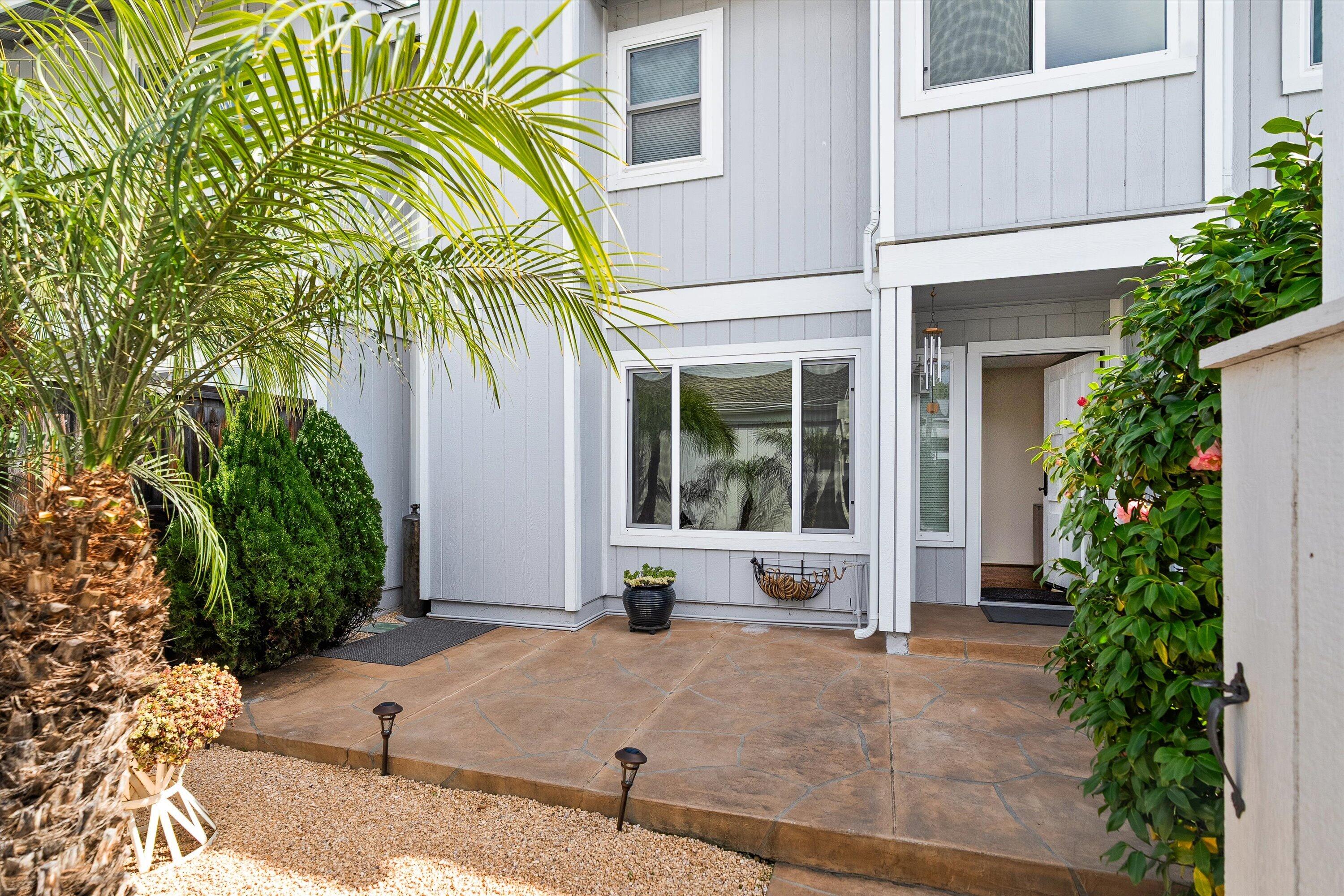 Goleta, California 93117, United States, 3 Bedrooms Bedrooms, ,3 BathroomsBathrooms,Residential,Pending,86828