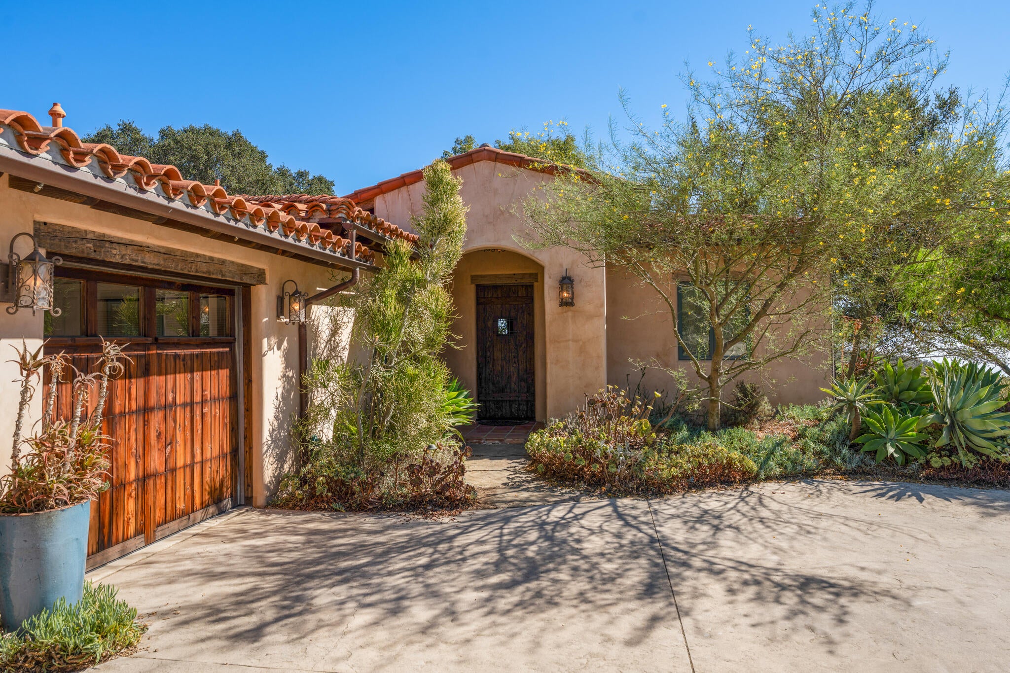 5617 W Camino Cielo