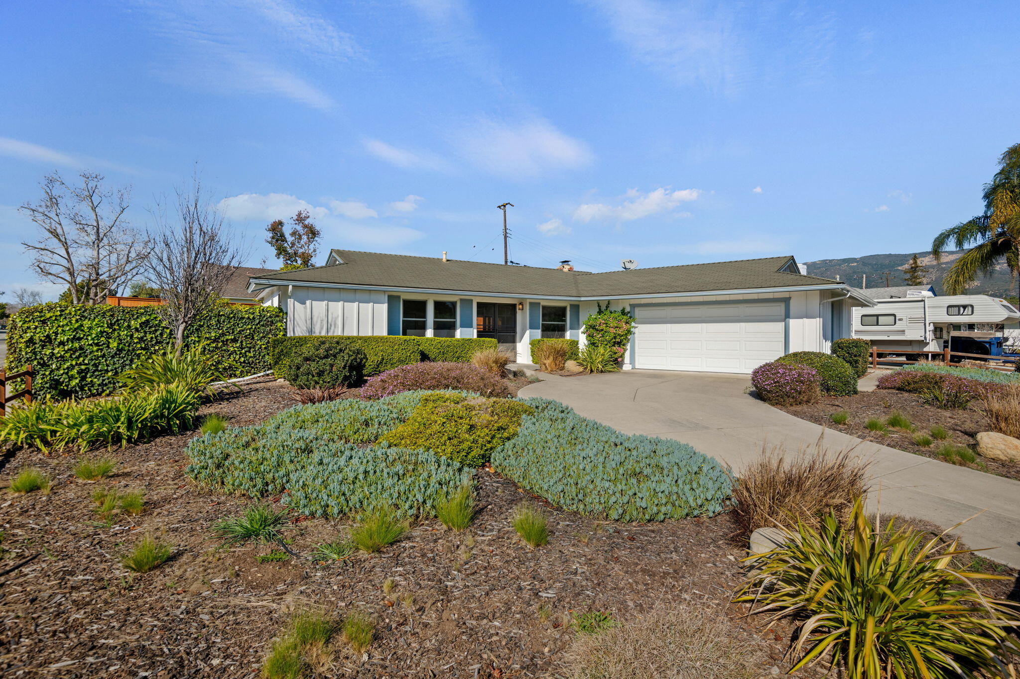 Goleta, California 93117, United States, 3 Bedrooms Bedrooms, ,2 BathroomsBathrooms,Residential,Pending,5584