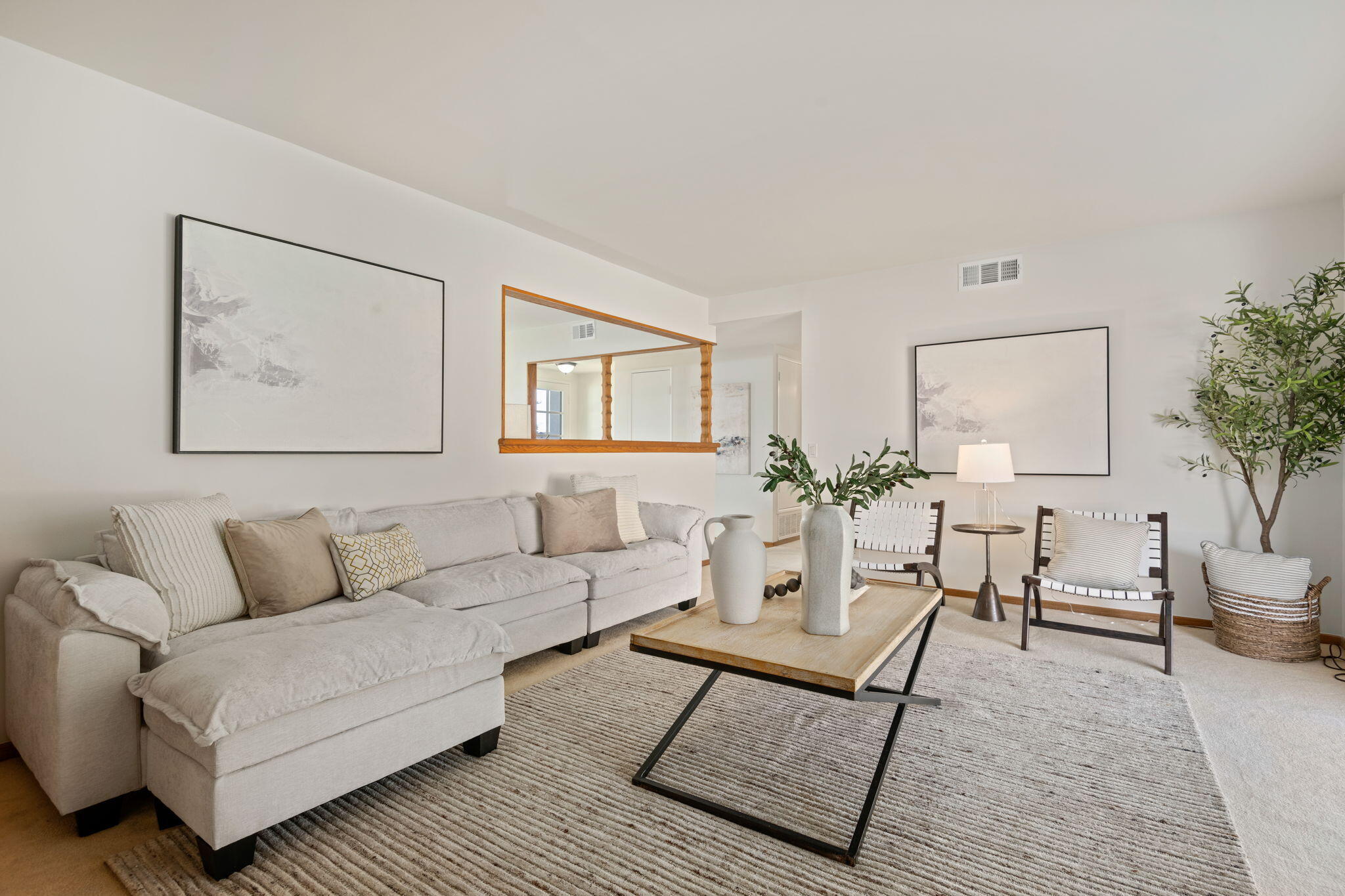 Goleta, California 93117, United States, 3 Bedrooms Bedrooms, ,2 BathroomsBathrooms,Residential,Pending,5584