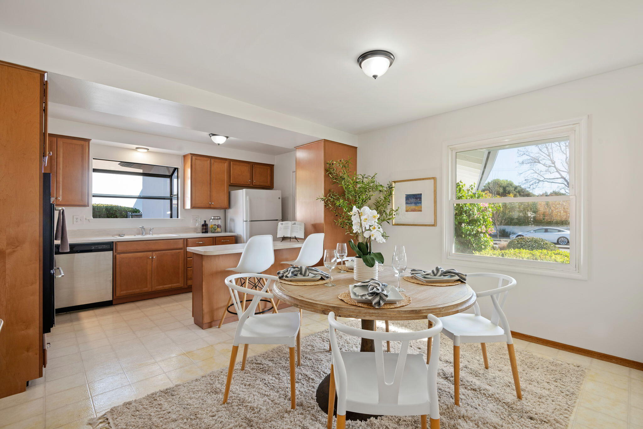 Goleta, California 93117, United States, 3 Bedrooms Bedrooms, ,2 BathroomsBathrooms,Residential,Pending,5584