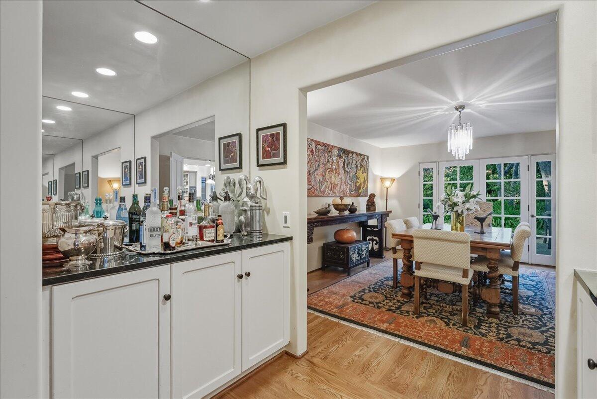 Montecito, California 93108, United States, 4 Bedrooms Bedrooms, ,4 BathroomsBathrooms,Residential,Active,241449