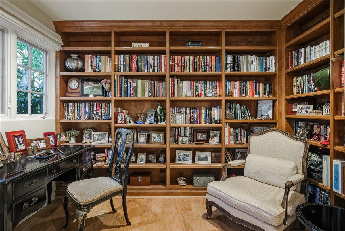 Montecito, California 93108, United States, 4 Bedrooms Bedrooms, ,4 BathroomsBathrooms,Residential,Active,241449