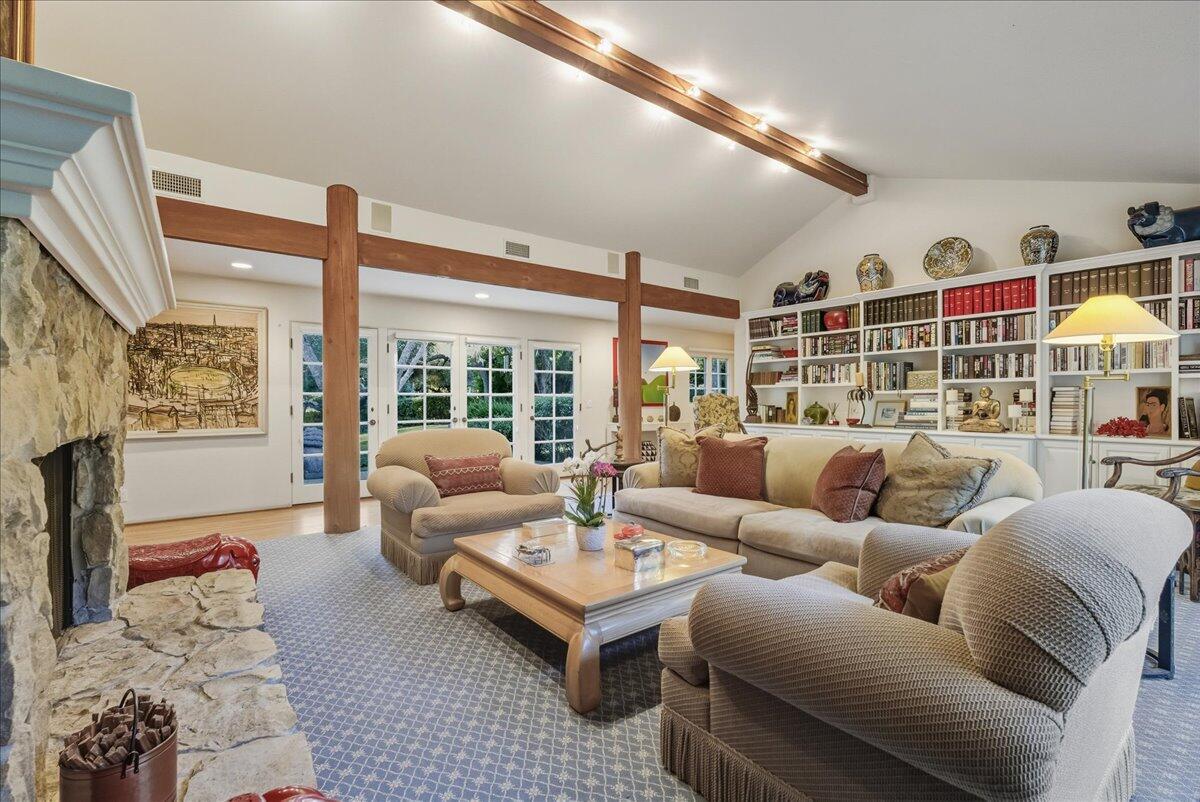 Montecito, California 93108, United States, 4 Bedrooms Bedrooms, ,4 BathroomsBathrooms,Residential,Active,241449