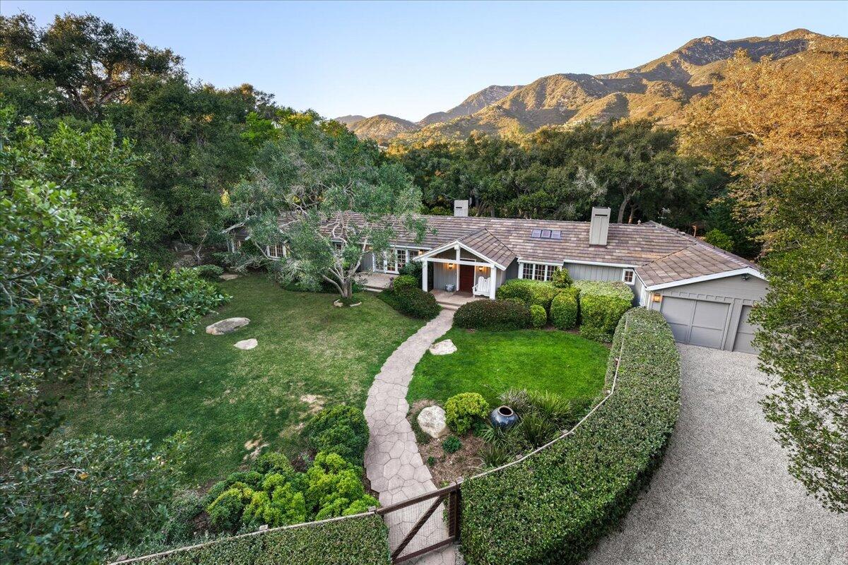 Montecito, California 93108, United States, 4 Bedrooms Bedrooms, ,4 BathroomsBathrooms,Residential,Active,241449 Montecito, California 93108, United States, 4 Bedrooms Bedrooms, ,4 BathroomsBathrooms,Residential,Active,241449