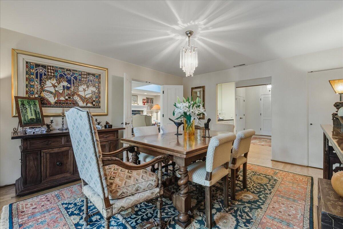 Montecito, California 93108, United States, 4 Bedrooms Bedrooms, ,4 BathroomsBathrooms,Residential,Active,241449