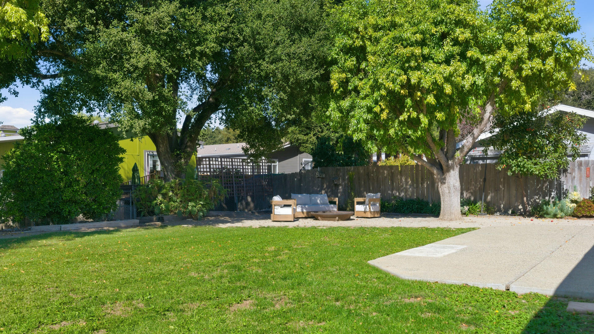 Solvang, California 93463, United States, 3 Bedrooms Bedrooms, ,2 BathroomsBathrooms,Residential,Active,240259